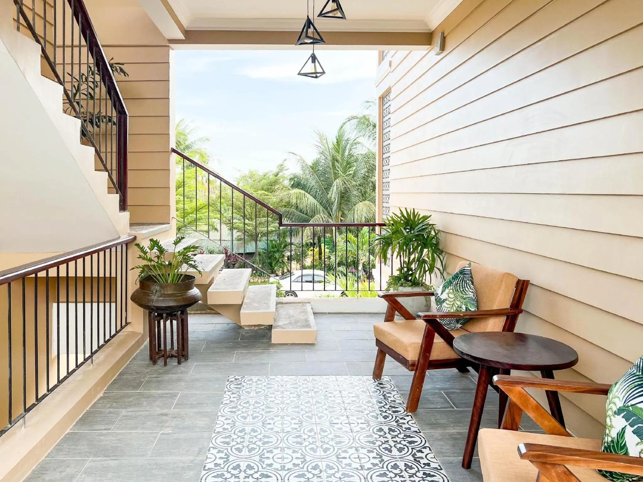Seating area in Angkearboss Villa