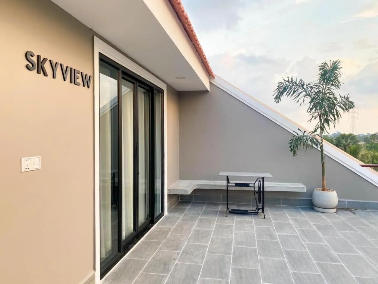 Patio in Angkearboss Villa