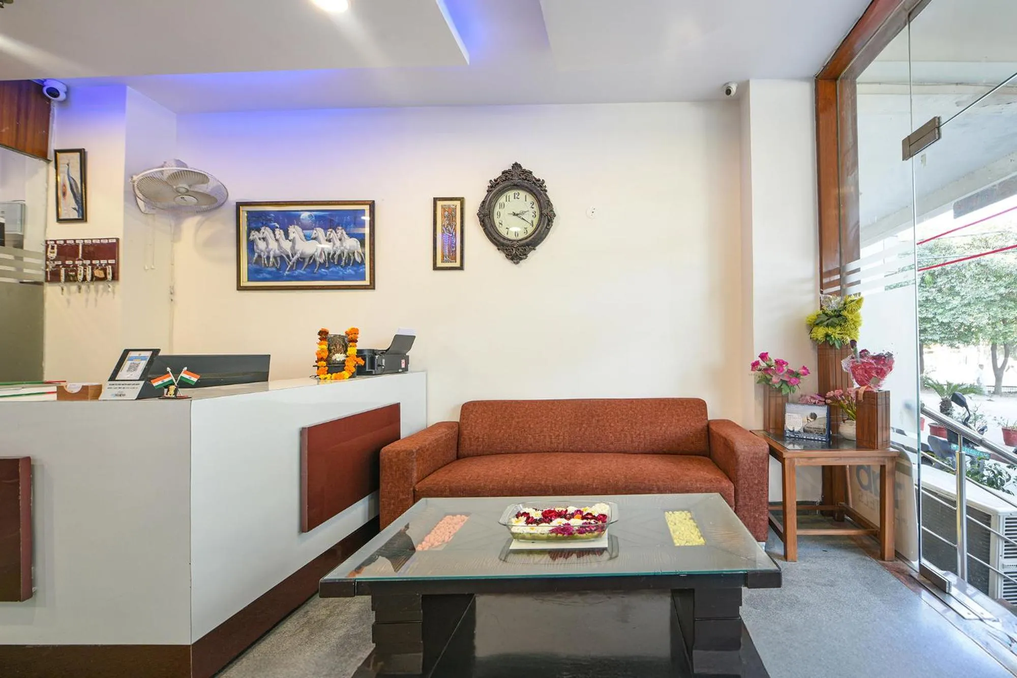 Seating area in FabHotel Gracious Inn