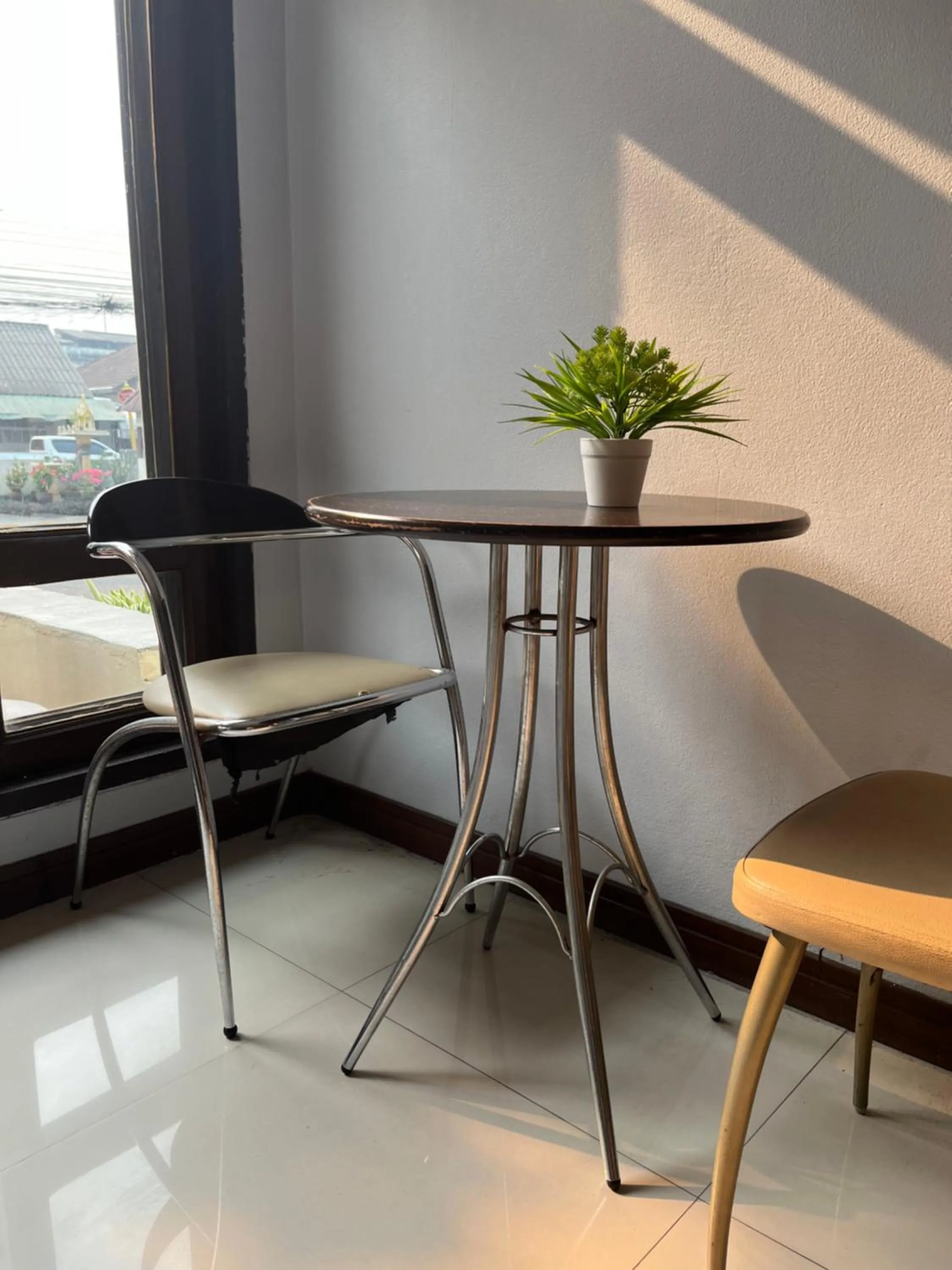 Dining area in Chat Residence Hotel