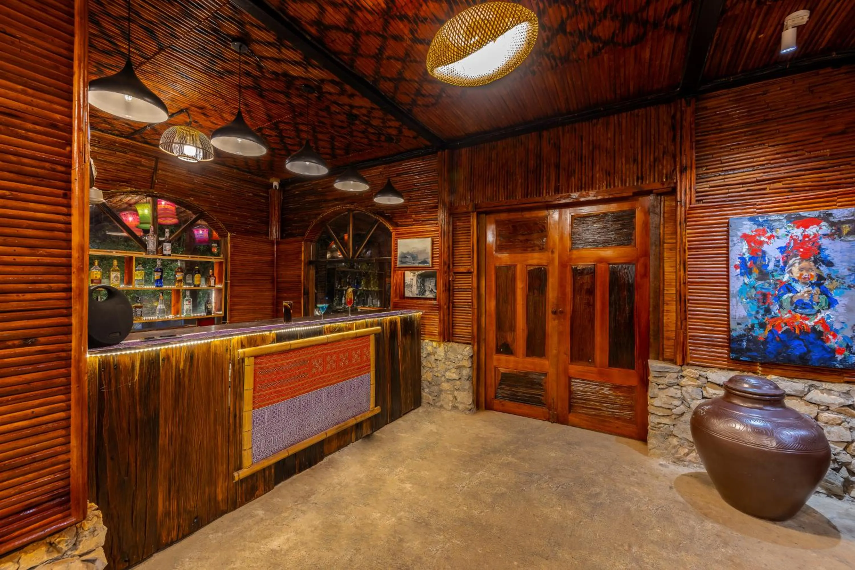 Lounge or bar in Sapaxa Spring Garden Ecolodge