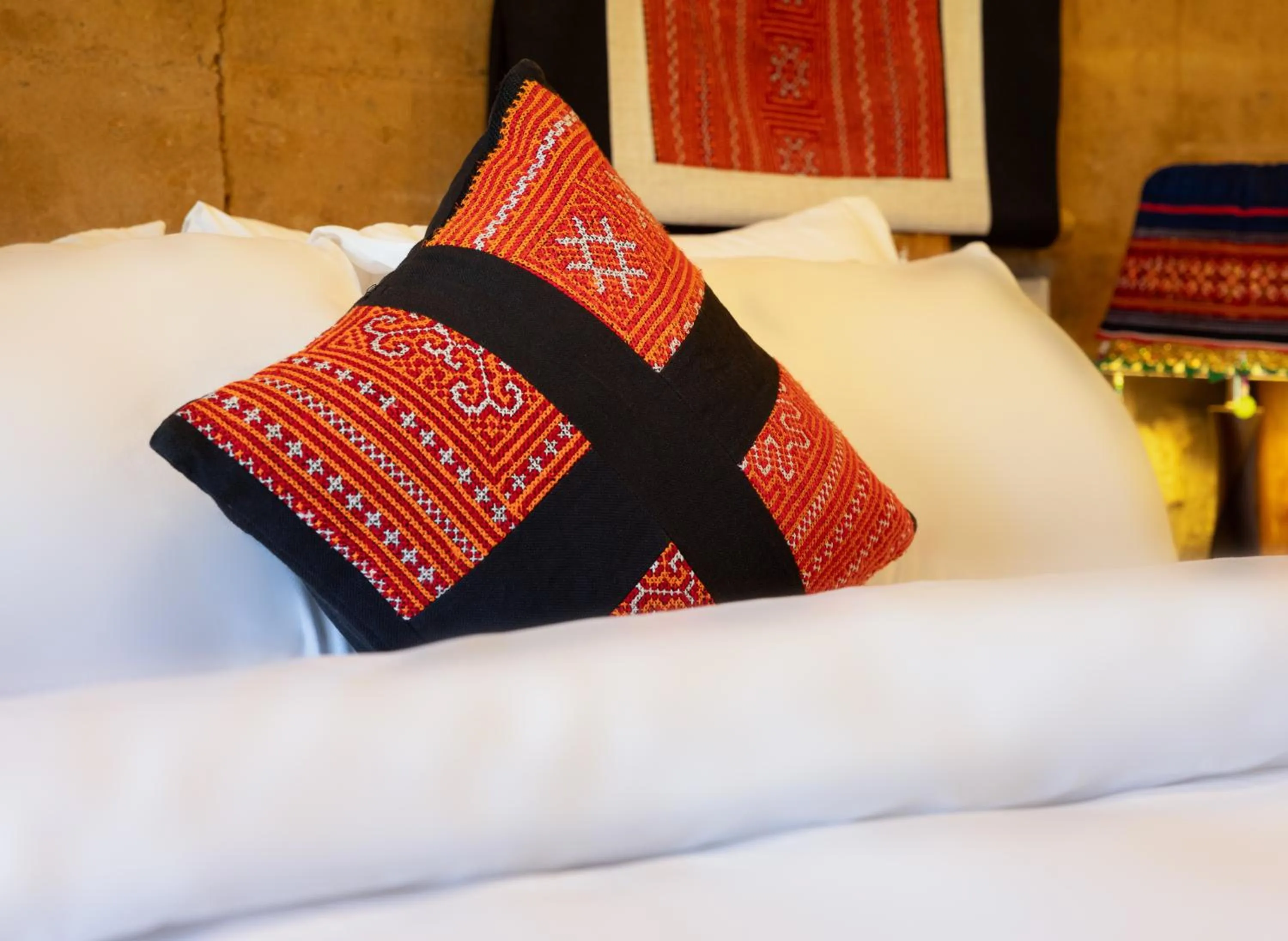 Bed in Sapaxa Spring Garden Ecolodge