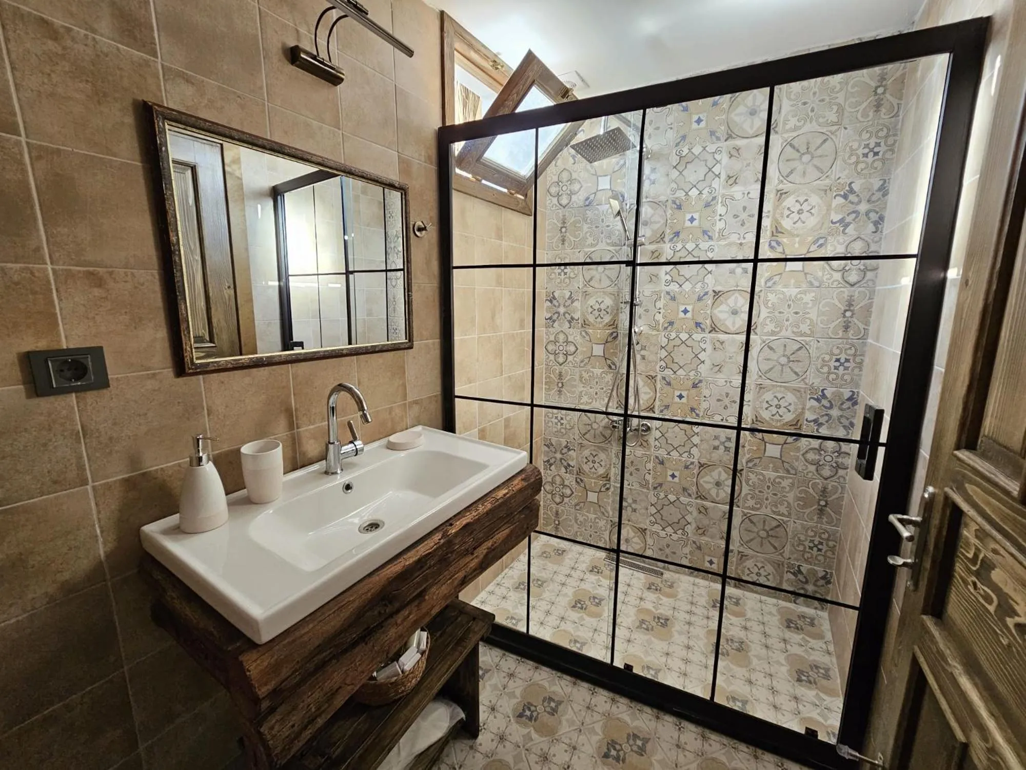 Shower in Origin Rooms Urla