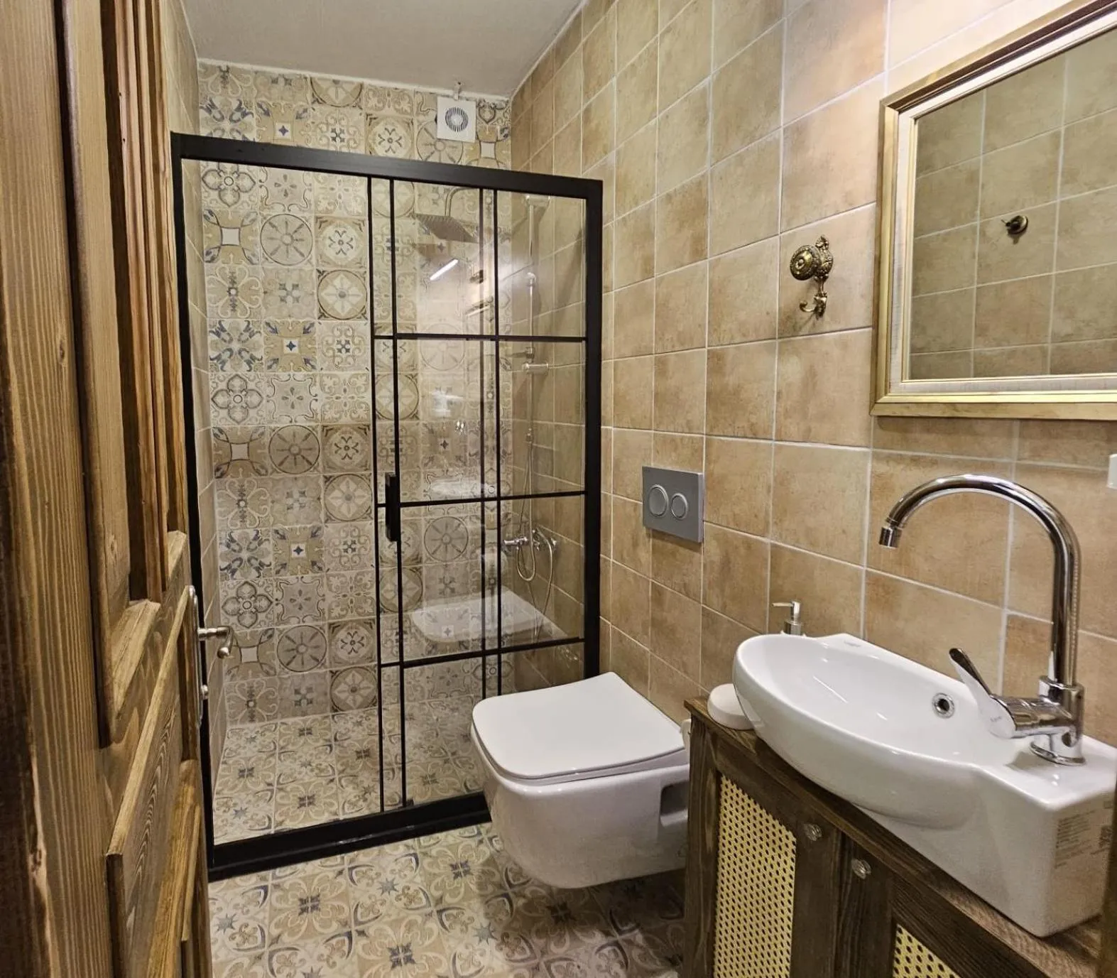 Shower in Origin Rooms Urla