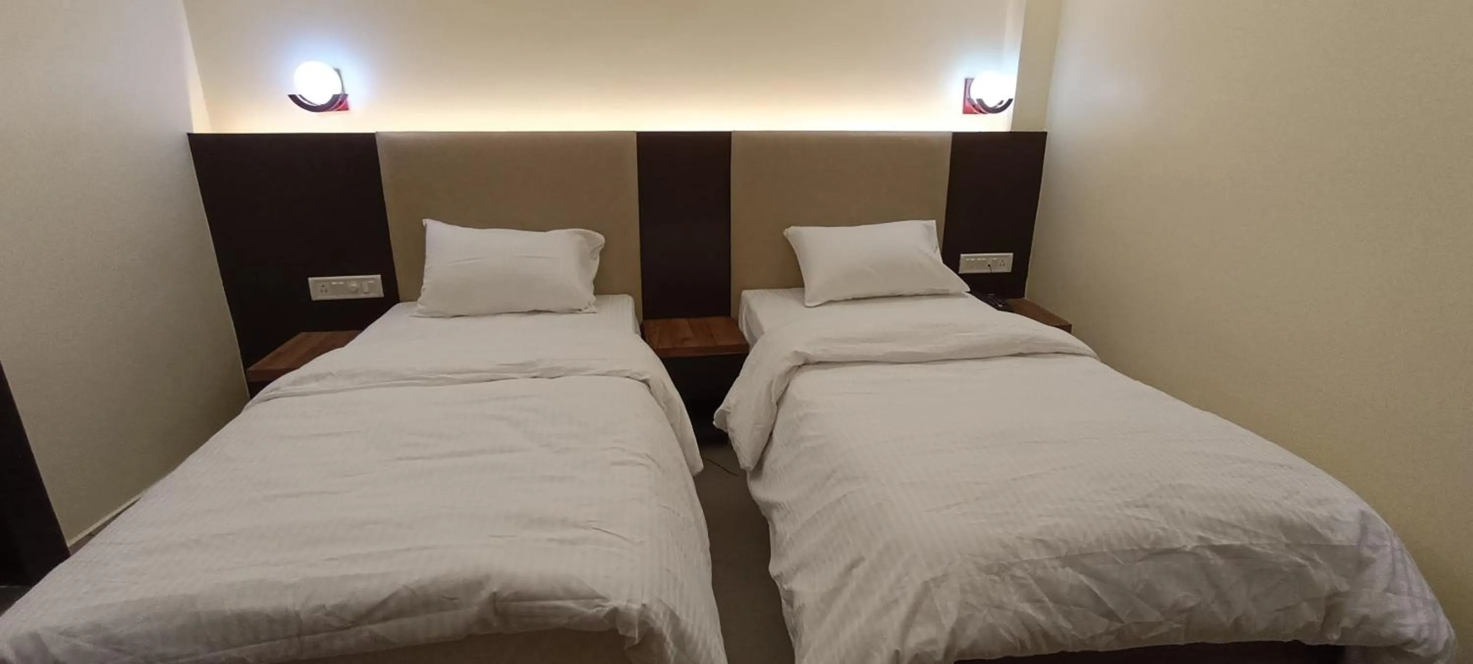 Bed in The Banaras Hotel