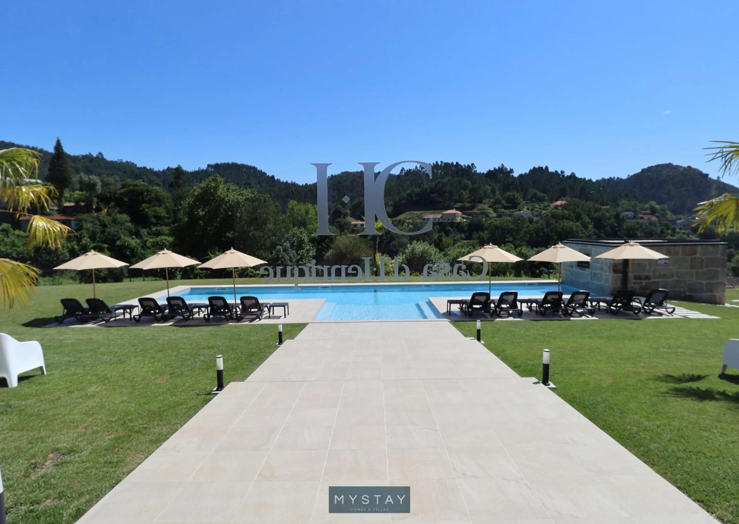 Swimming pool in MyStay - Casa d'Henrique