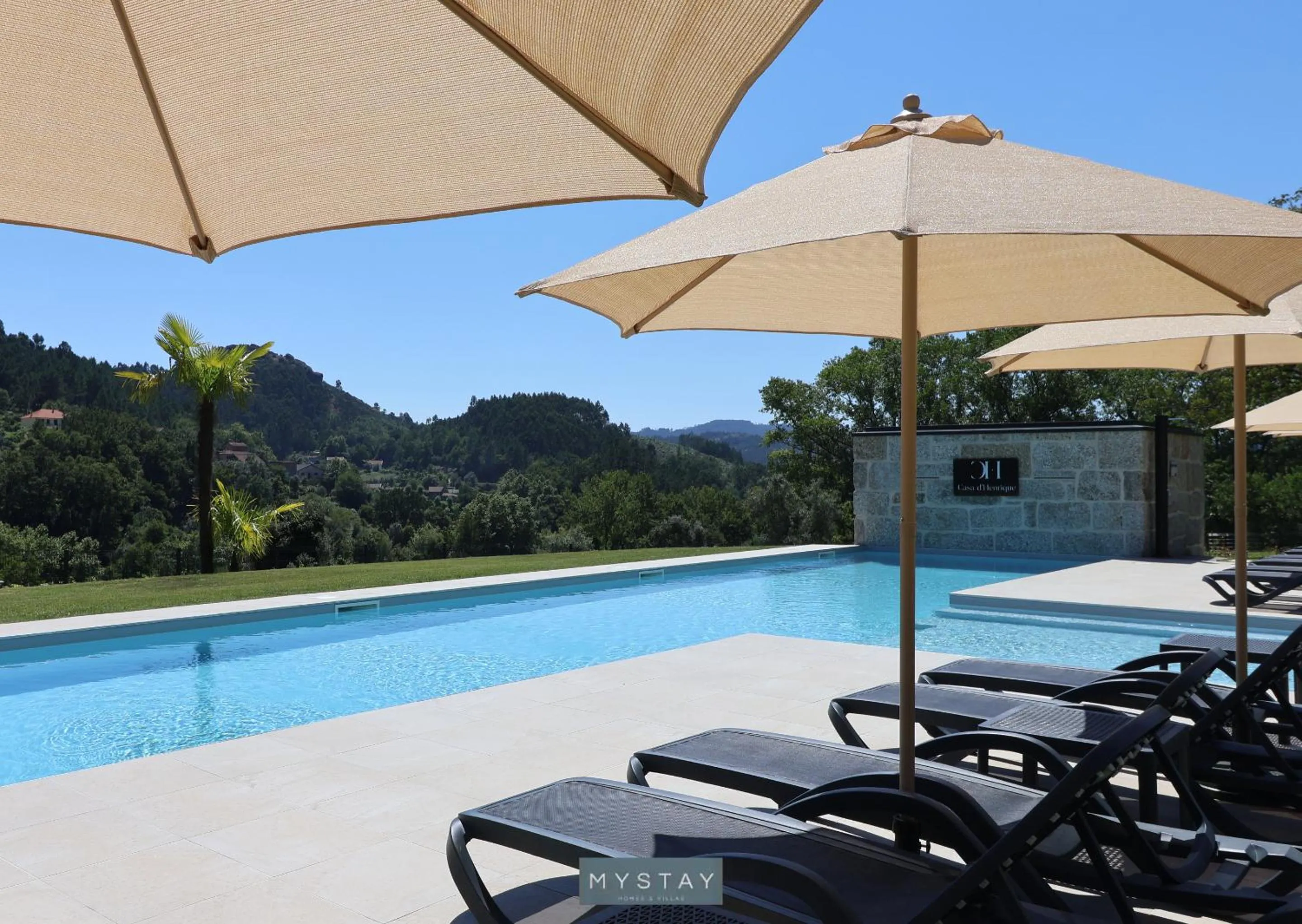 Swimming pool in MyStay - Casa d'Henrique