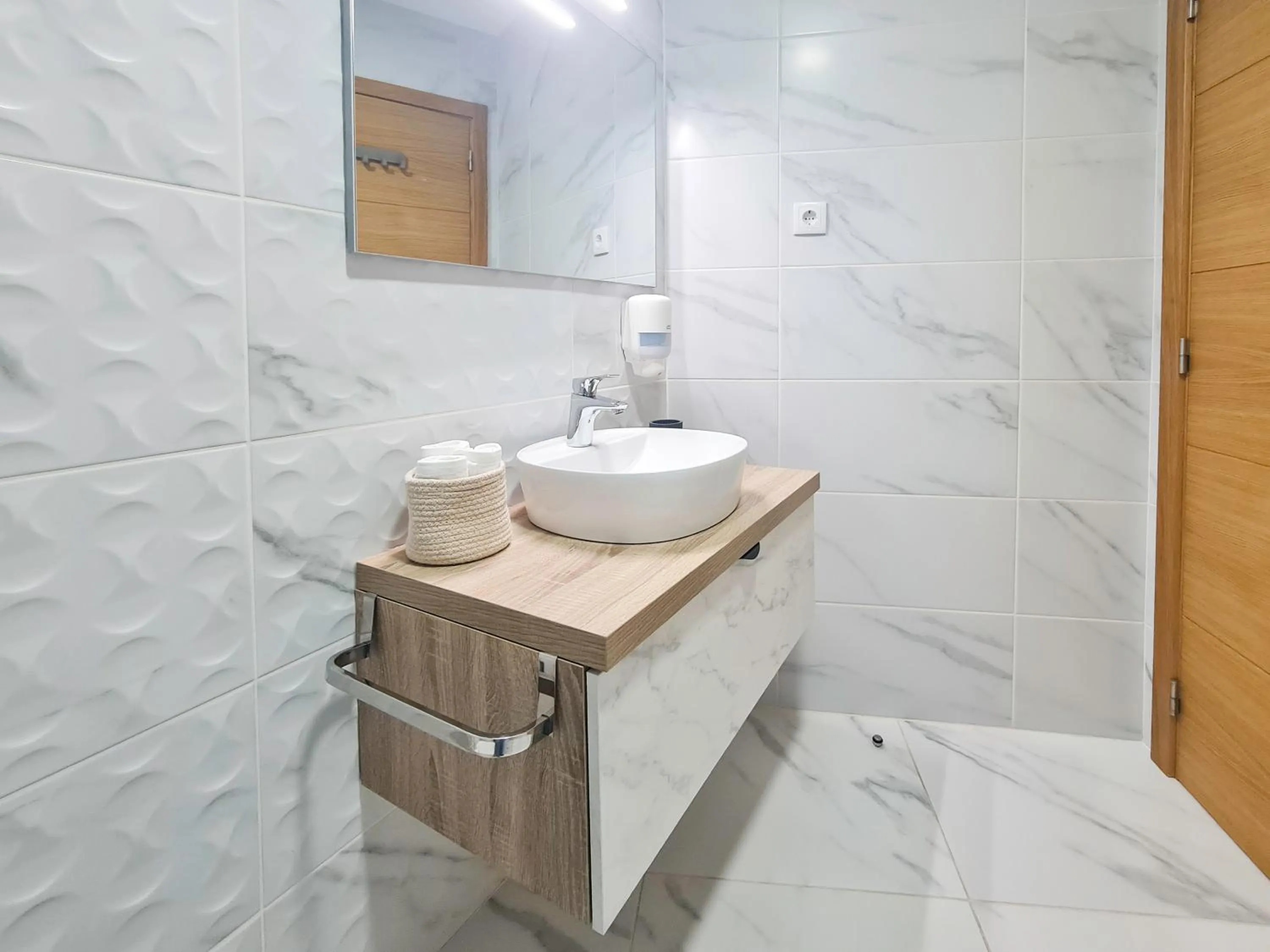 Bathroom in Casa d'Henrique Retreat Pool and Spa