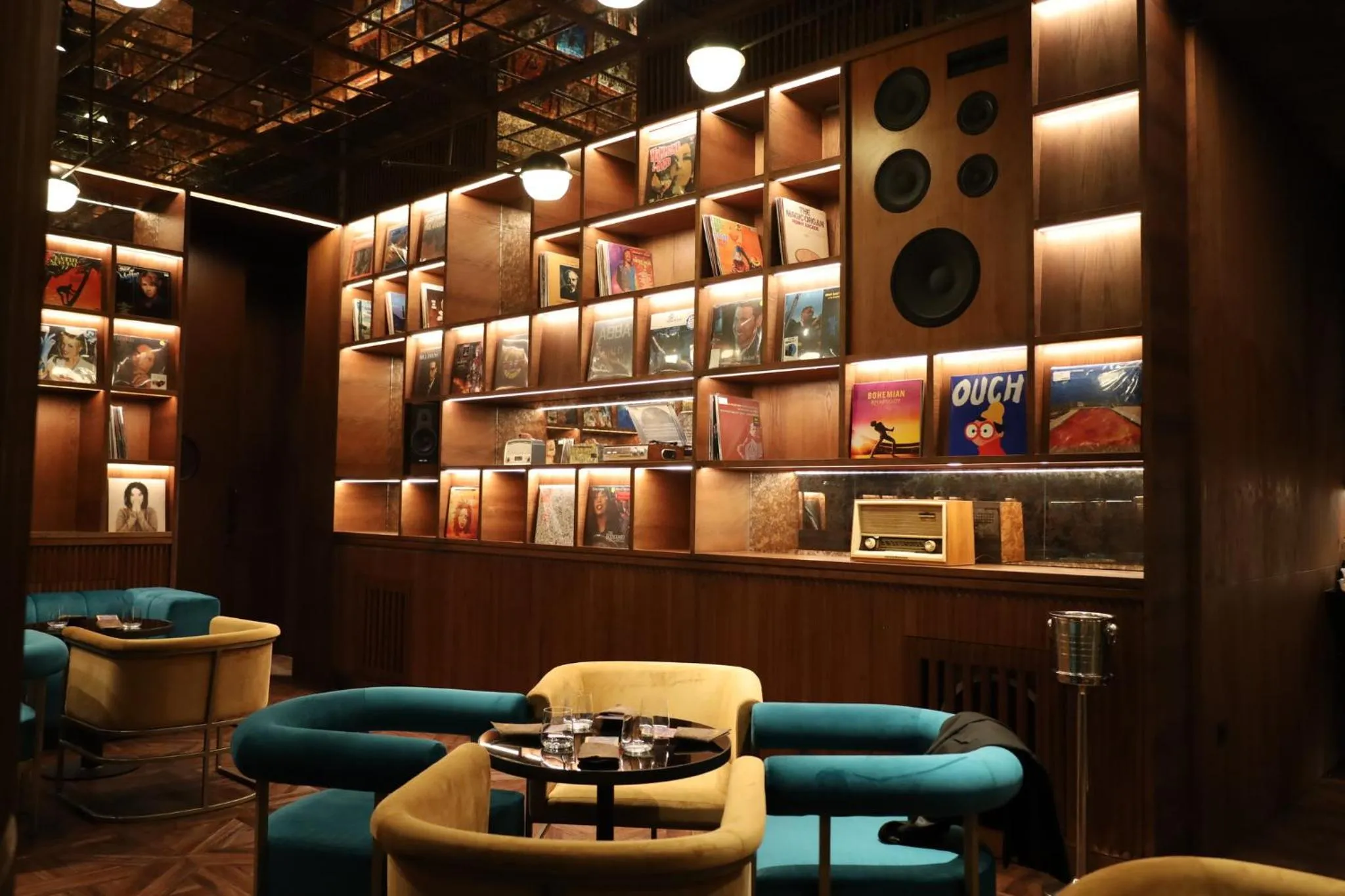 Restaurant/places to eat in Hotel Indigo Bandung Dago Pakar by IHG