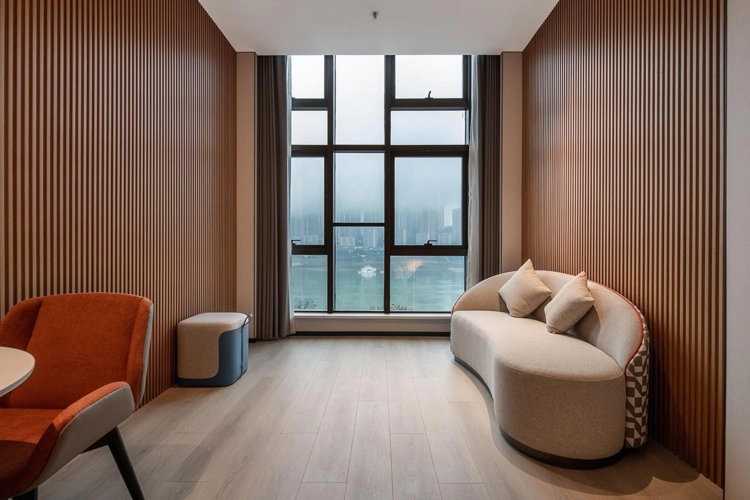 Photo of the whole room in Holiday Inn Express Chongqing Nanbin Road by IHG