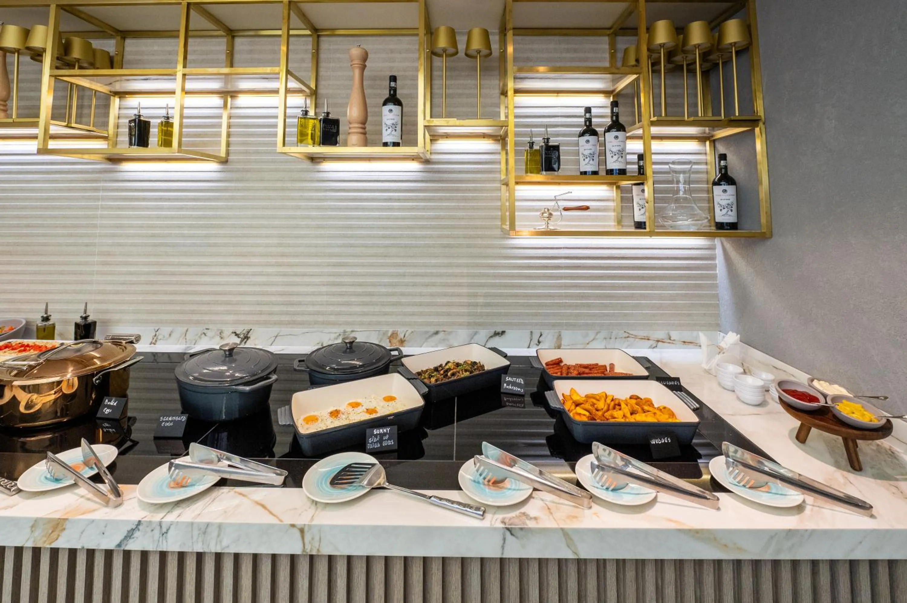 Buffet breakfast in Crowne Plaza Constanta - Mamaia Beach by IHG