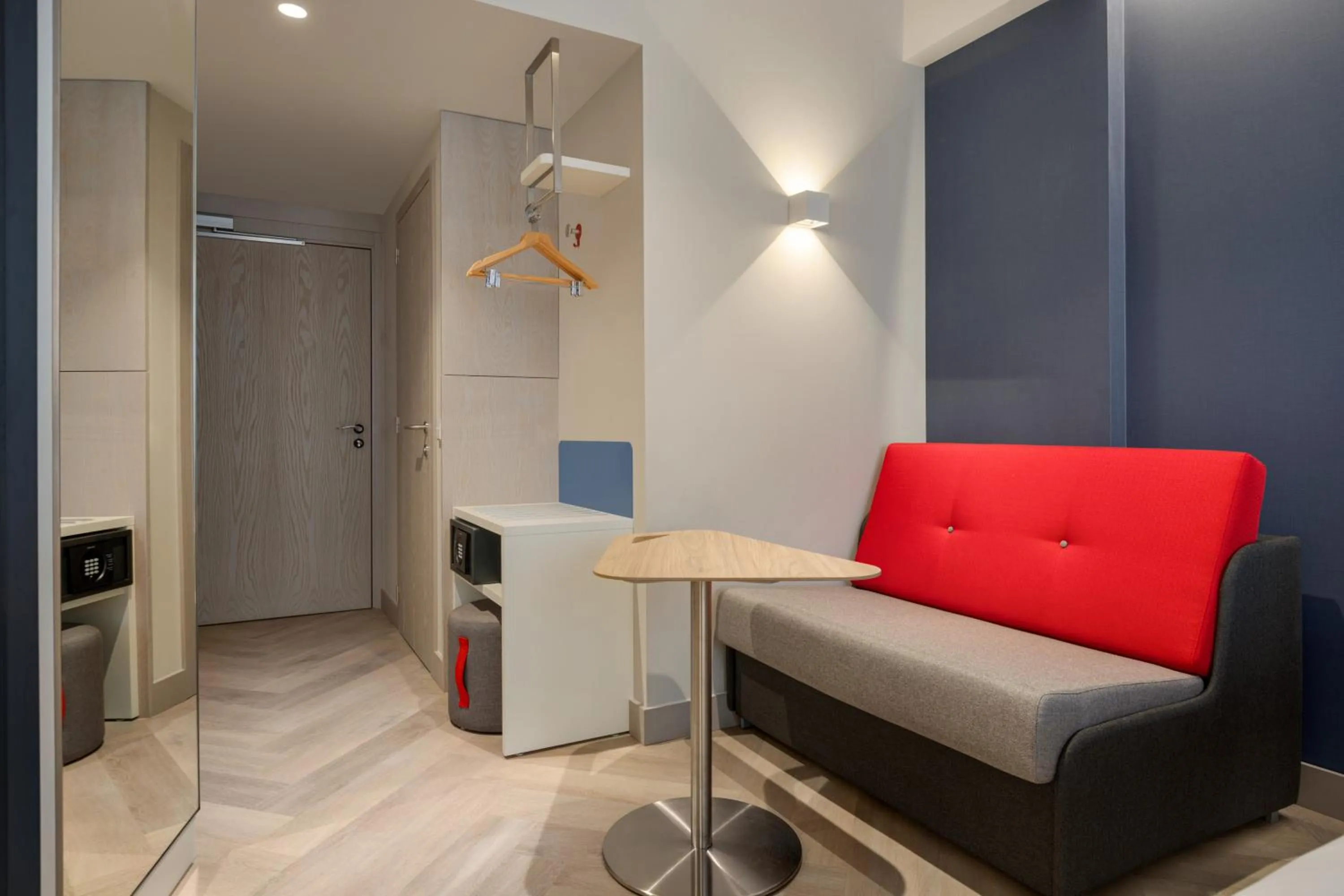 Decorative detail in Holiday Inn Express Porto - Boavista by IHG