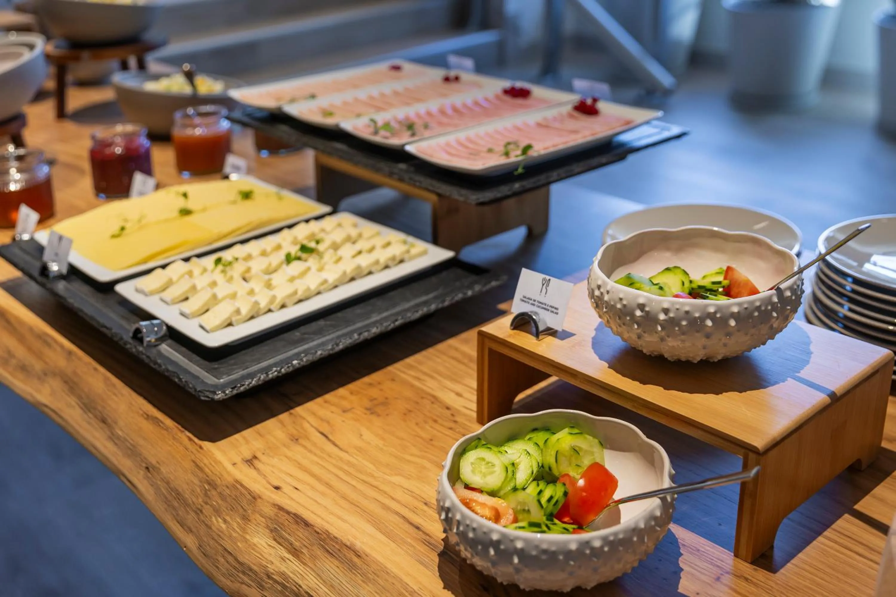 Buffet breakfast in Holiday Inn Express Porto - Boavista by IHG