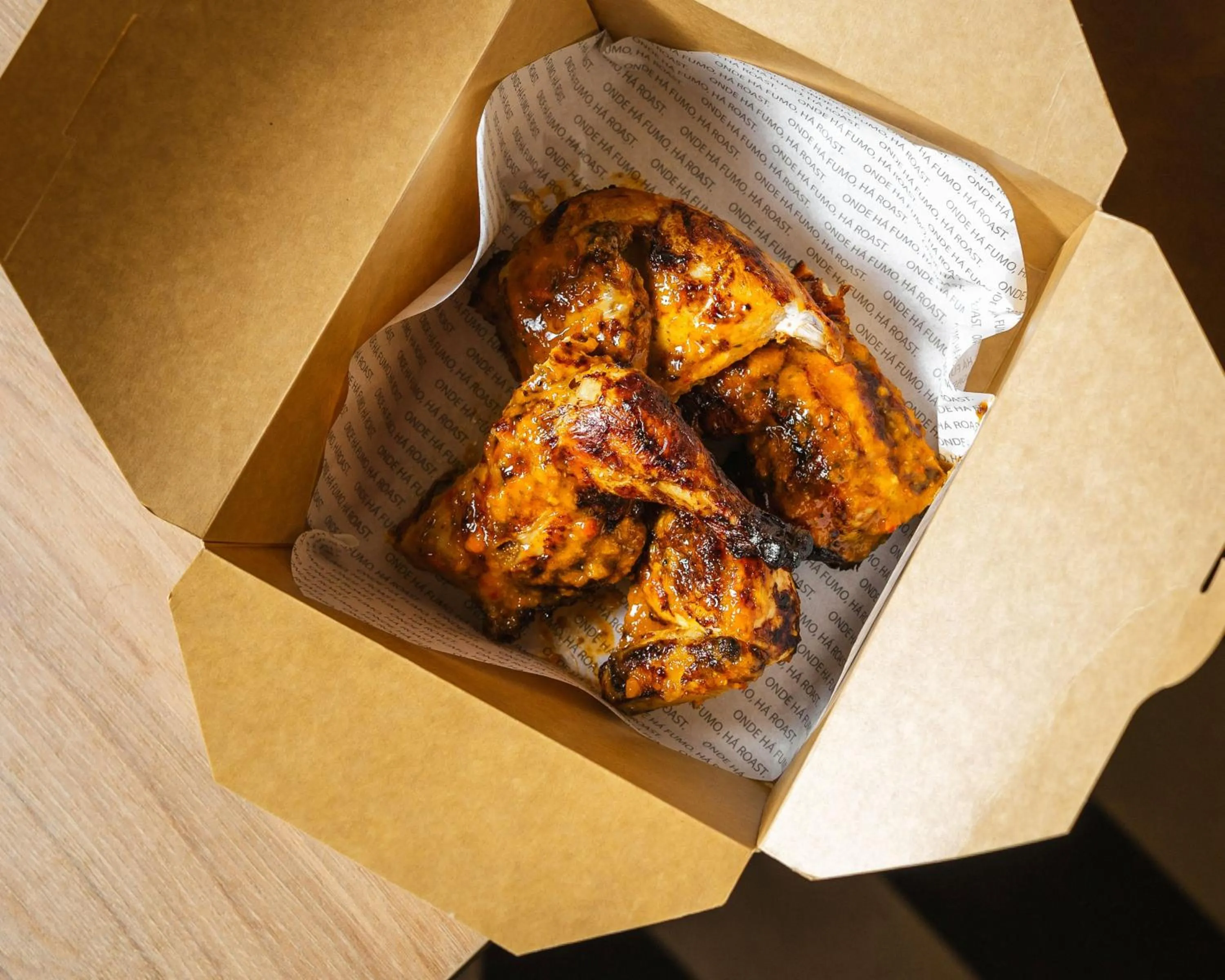 Restaurant/places to eat in Holiday Inn Express Porto - Boavista by IHG