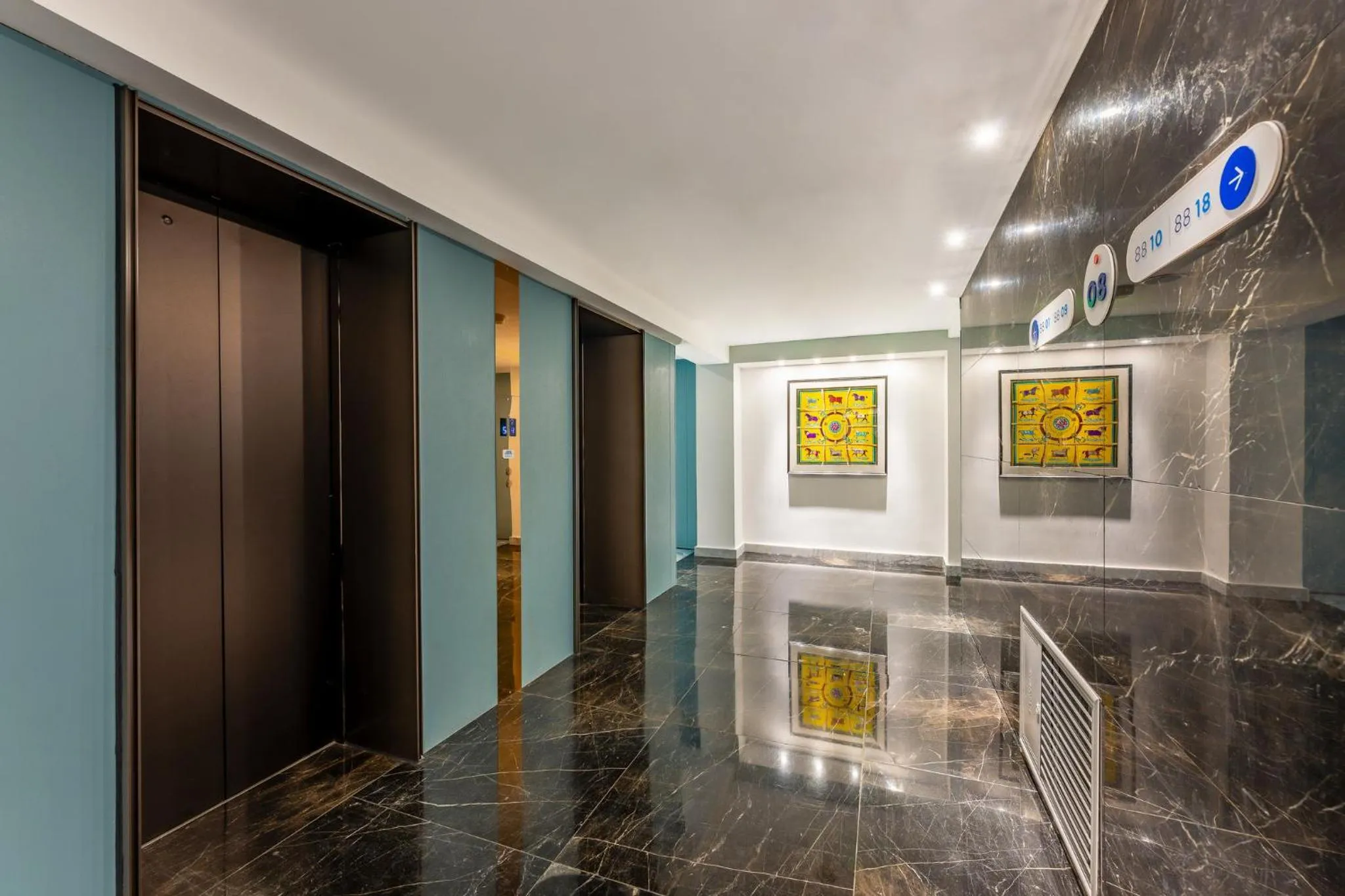 Lobby or reception in Holiday Inn Express Zhuhai Guishan Island, an IHG Hotel