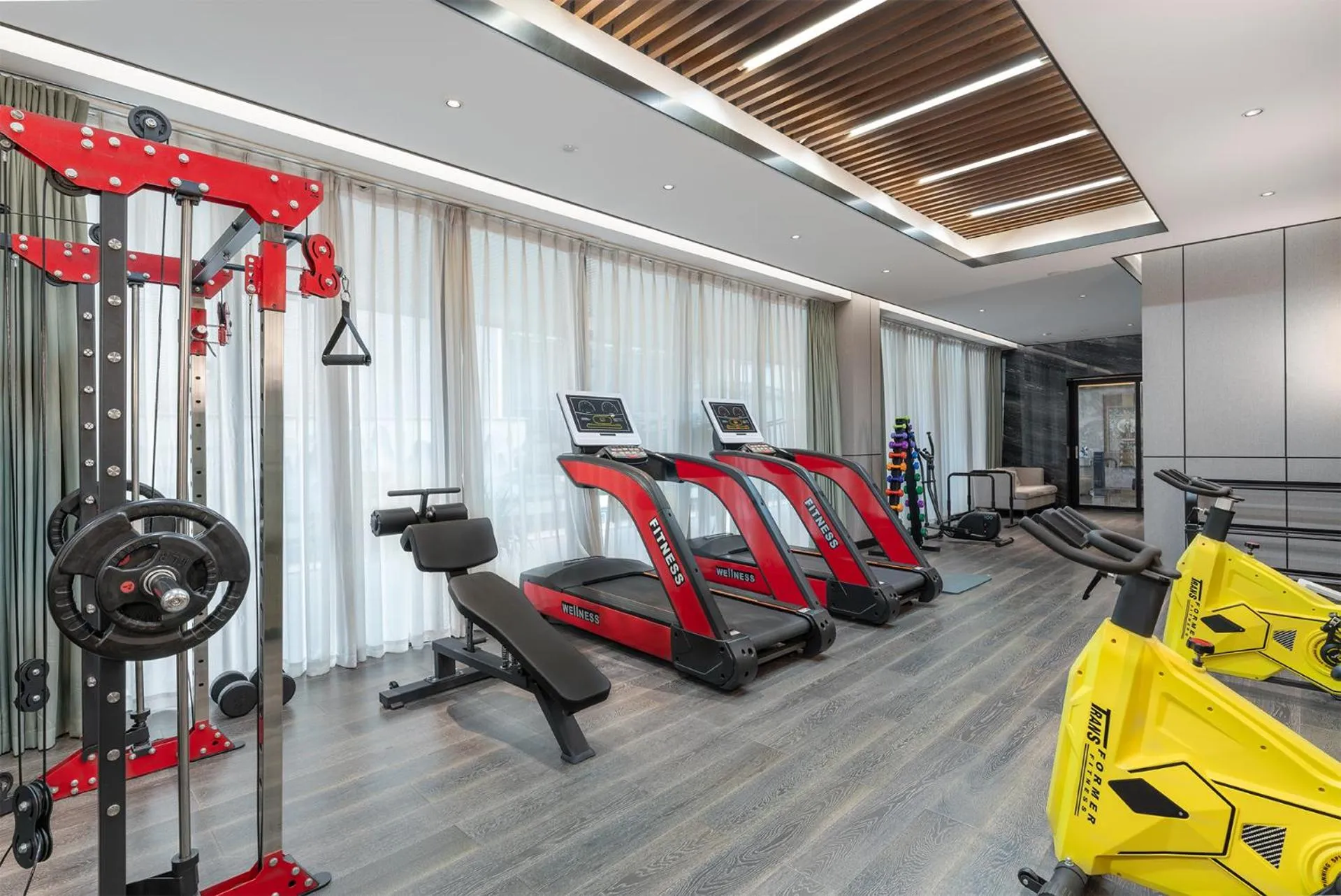 Fitness centre/facilities in Holiday Inn Express Pingchang by IHG