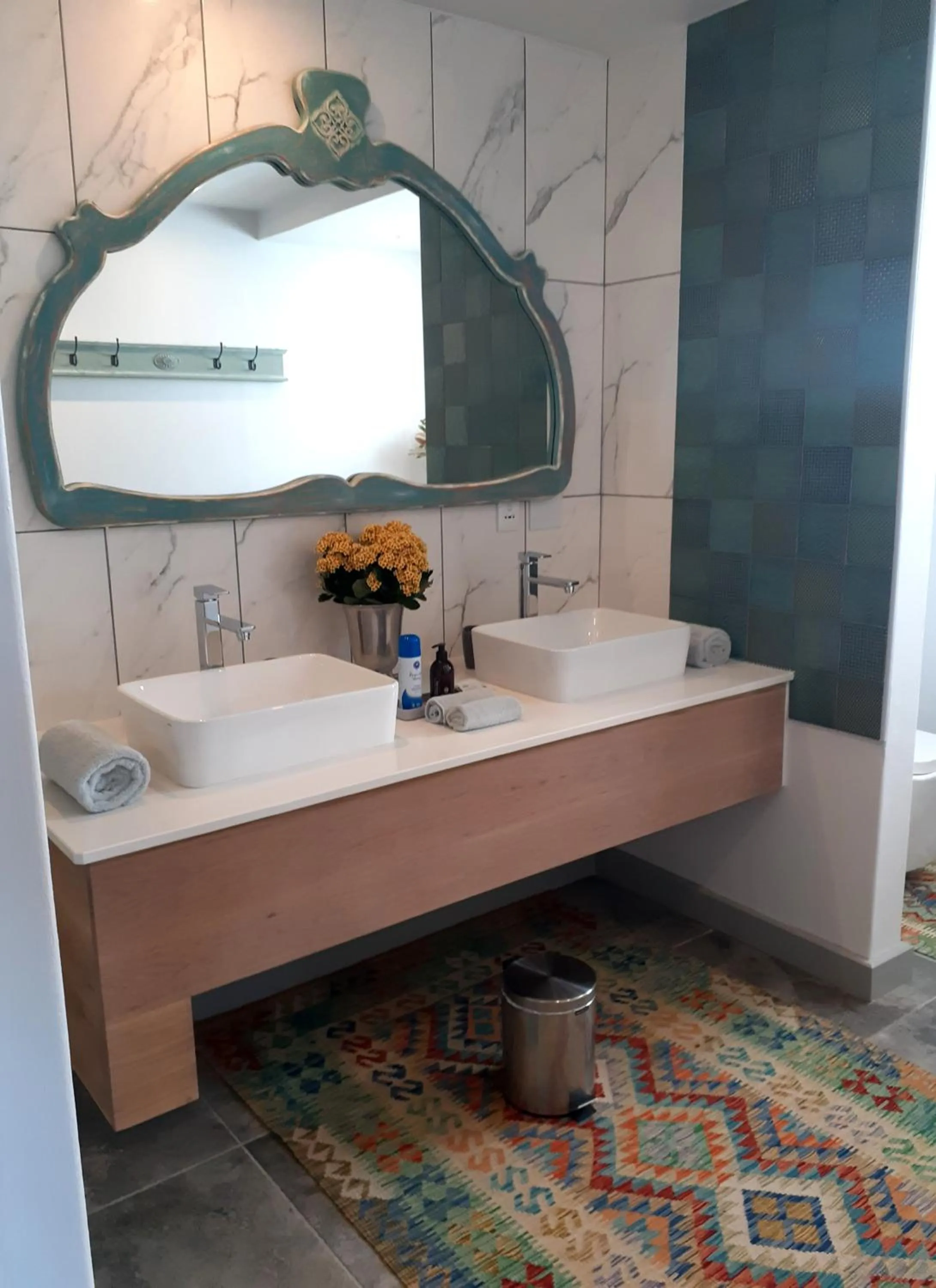 Bathroom in 65onCliff