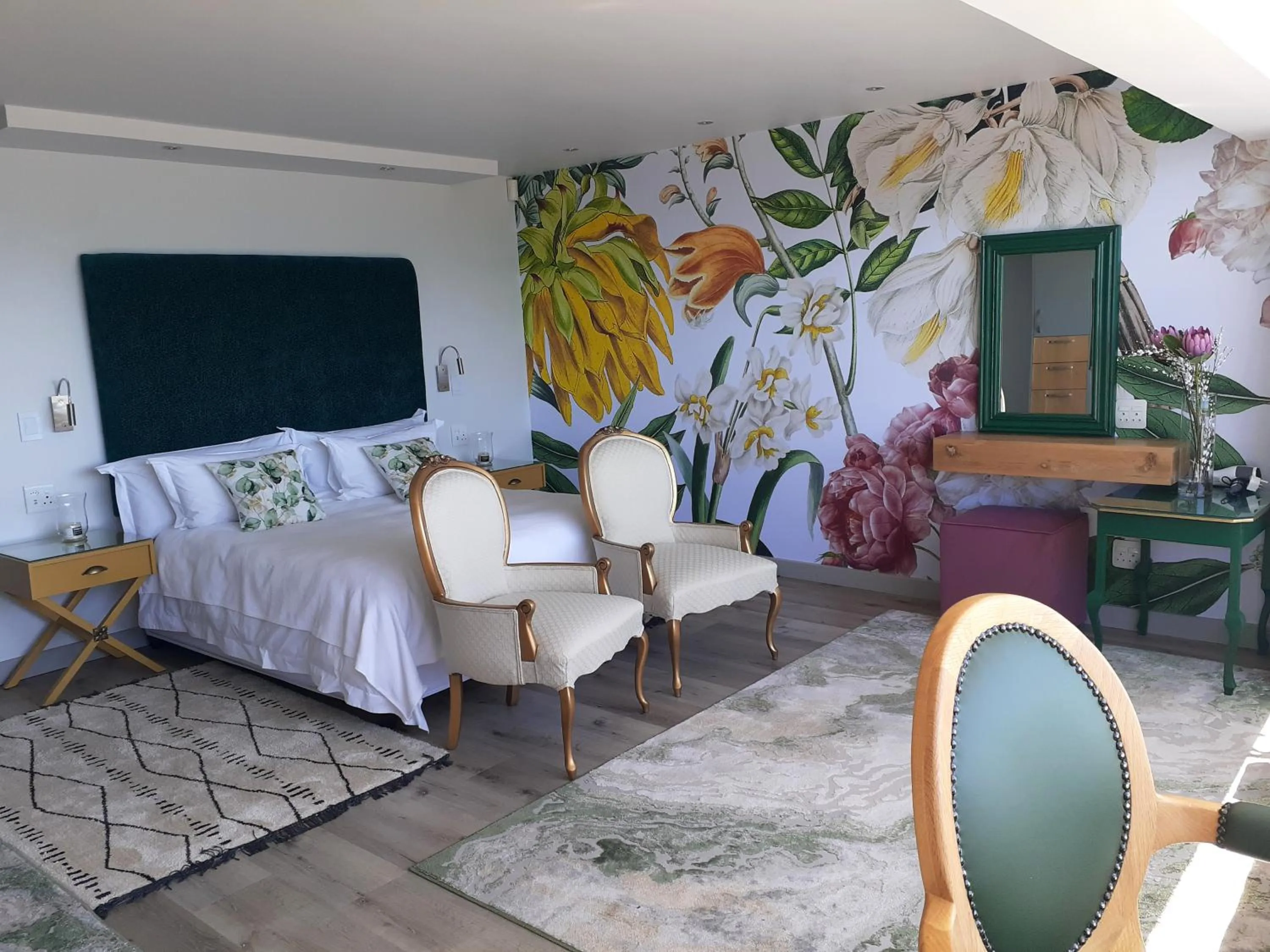 Decorative detail, Bed in 65onCliff