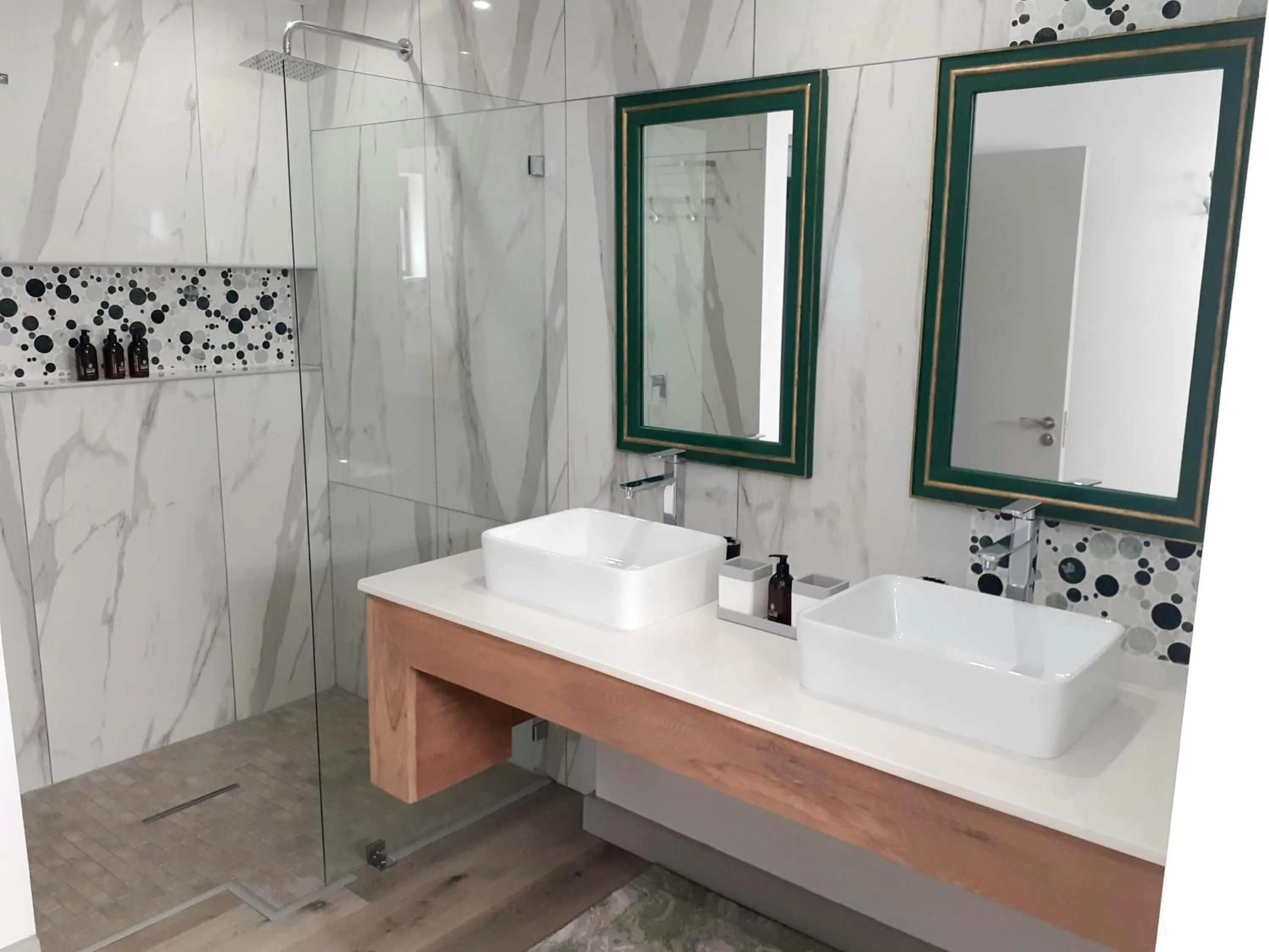 Bathroom in 65onCliff