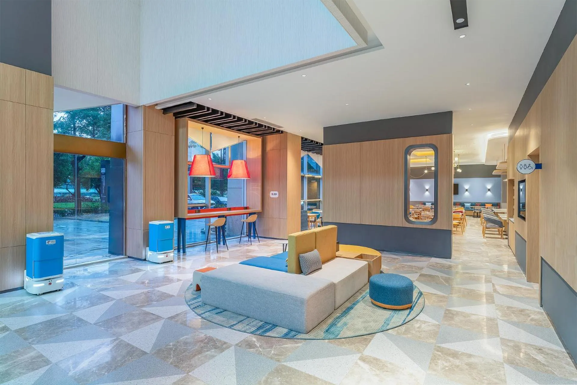 Lobby or reception in Holiday Inn Express Xiamen Jimei New Town by IHG