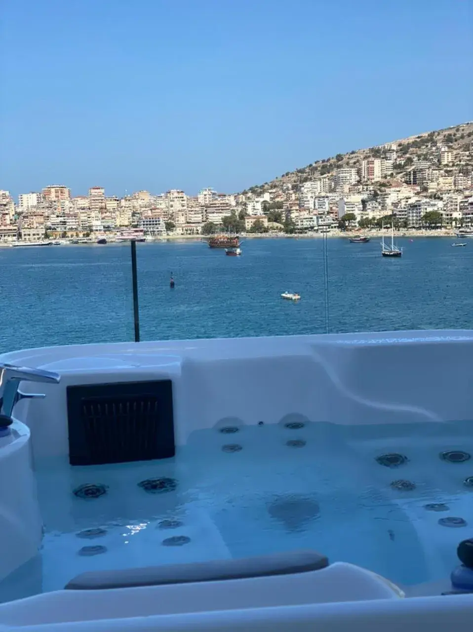 VIP Suite in Demi Hotel VIP Suite in Demi Hotel