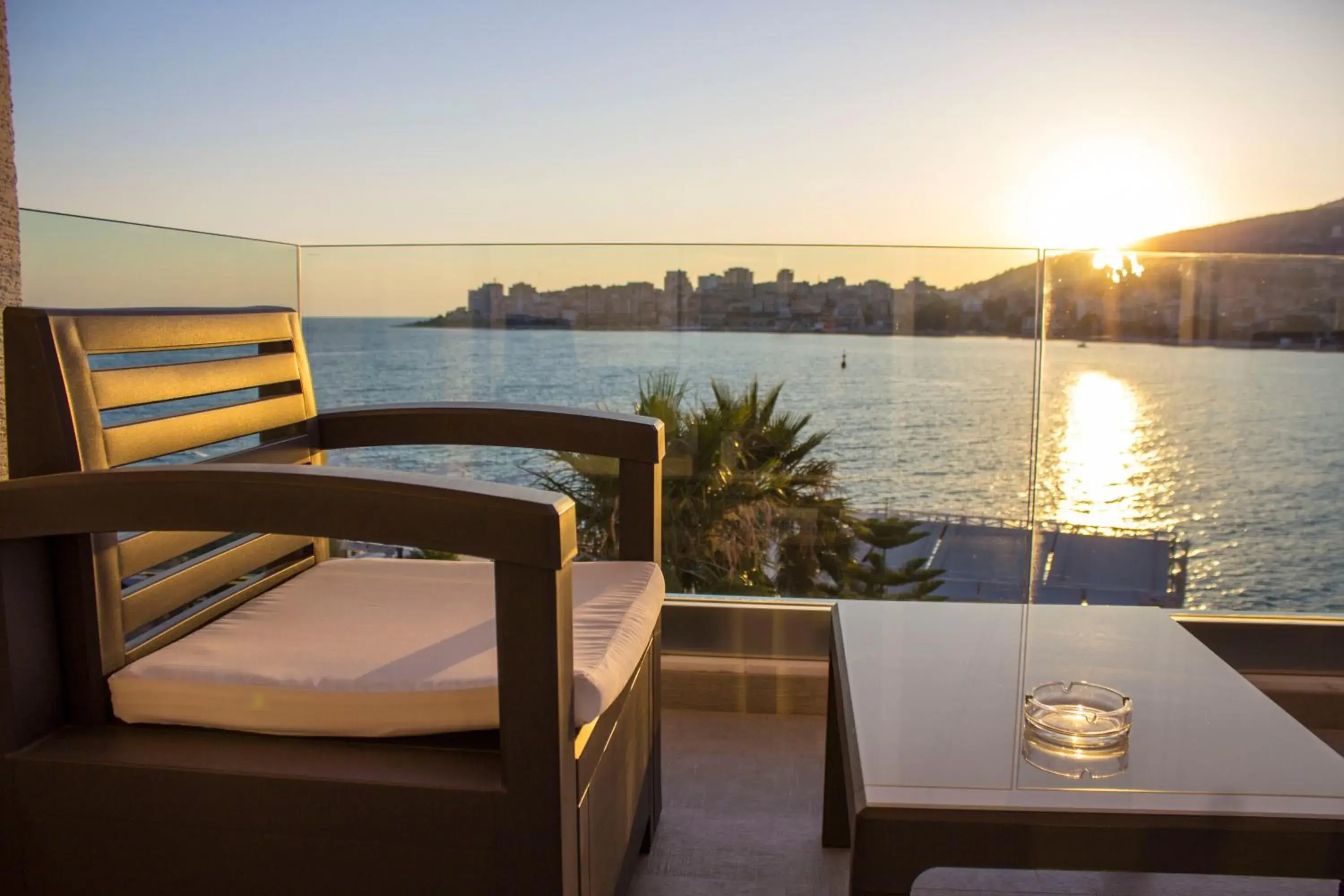 Superior Suite with Sea View in Demi Hotel Superior Suite with Sea View in Demi Hotel