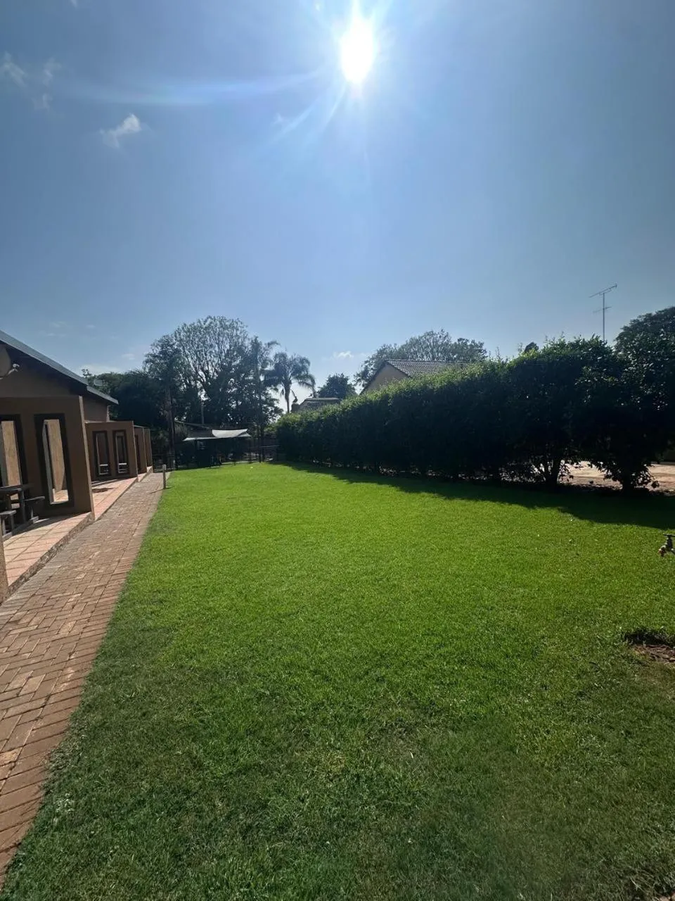 Spring in Manor Hills Guest Lodge