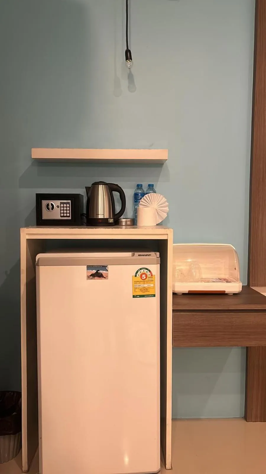 Kitchen or kitchenette in Hotel The Journey Patong New