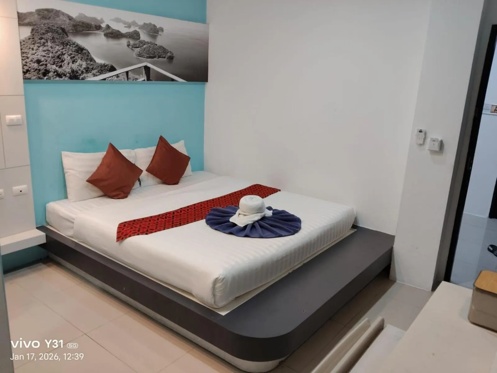 Bed in Hotel The Journey Patong New