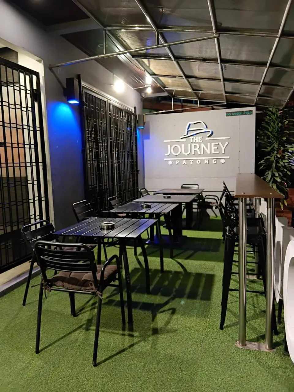 Seating area in Hotel The Journey Patong New