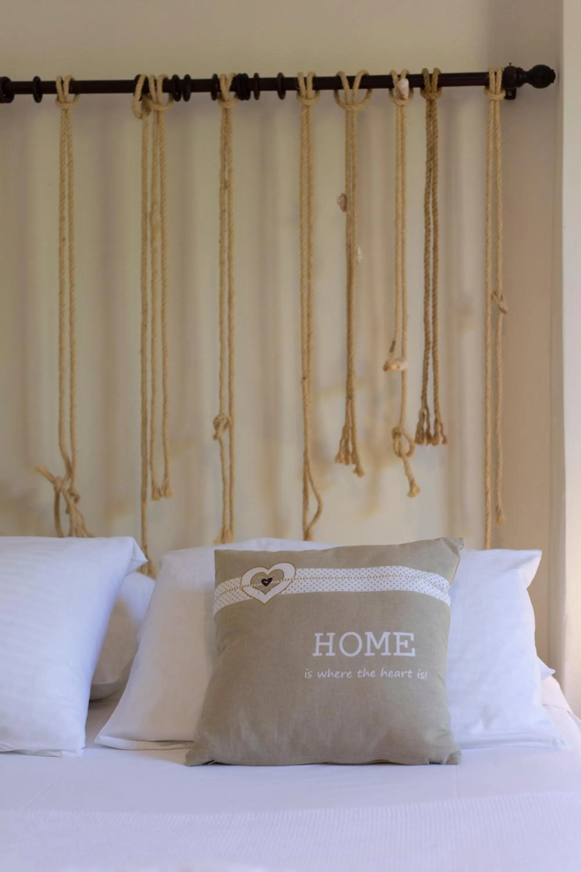 Bed in Villa Fiamegou Andros