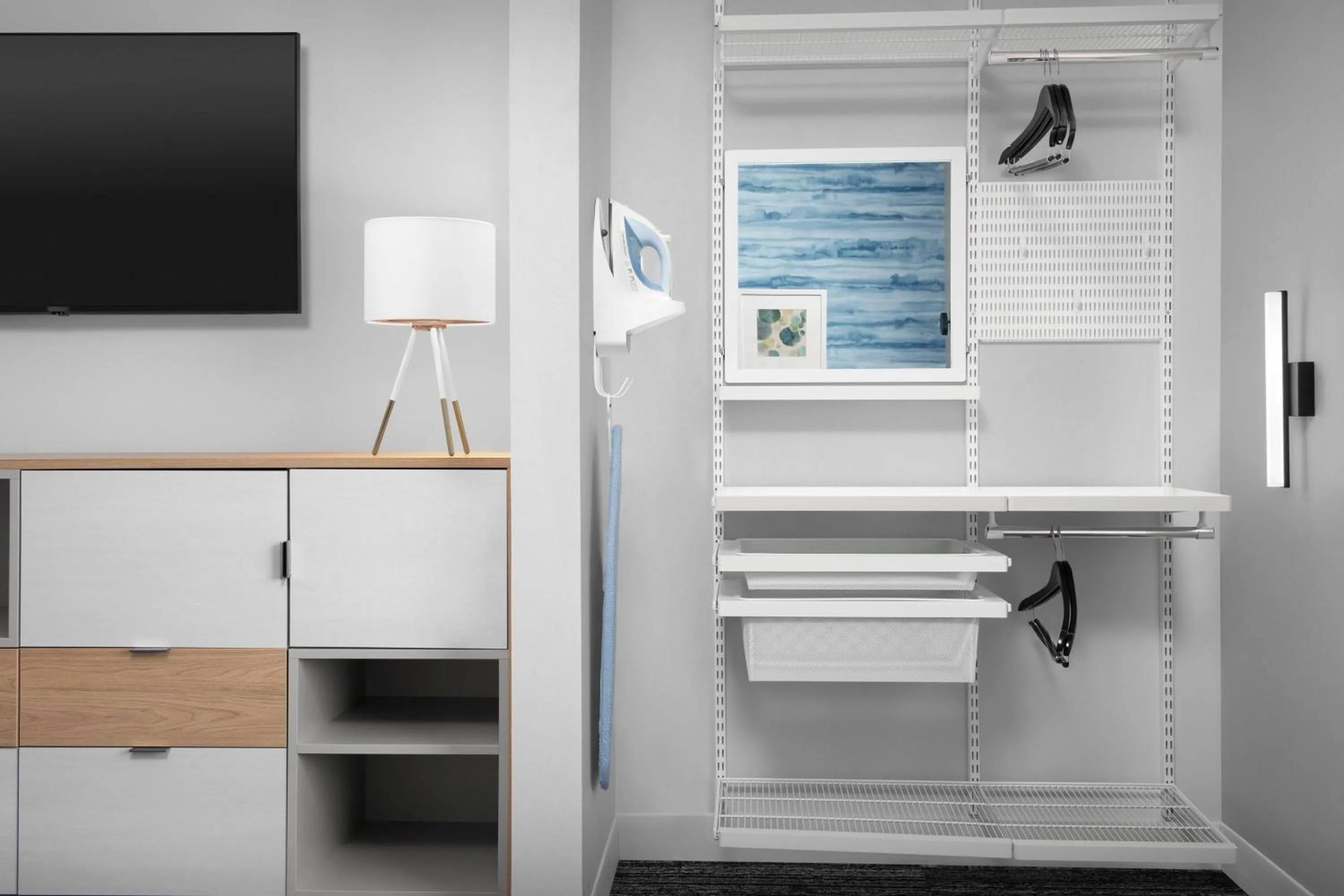 Photo of the whole room in TownePlace Suites Jacksonville Airport