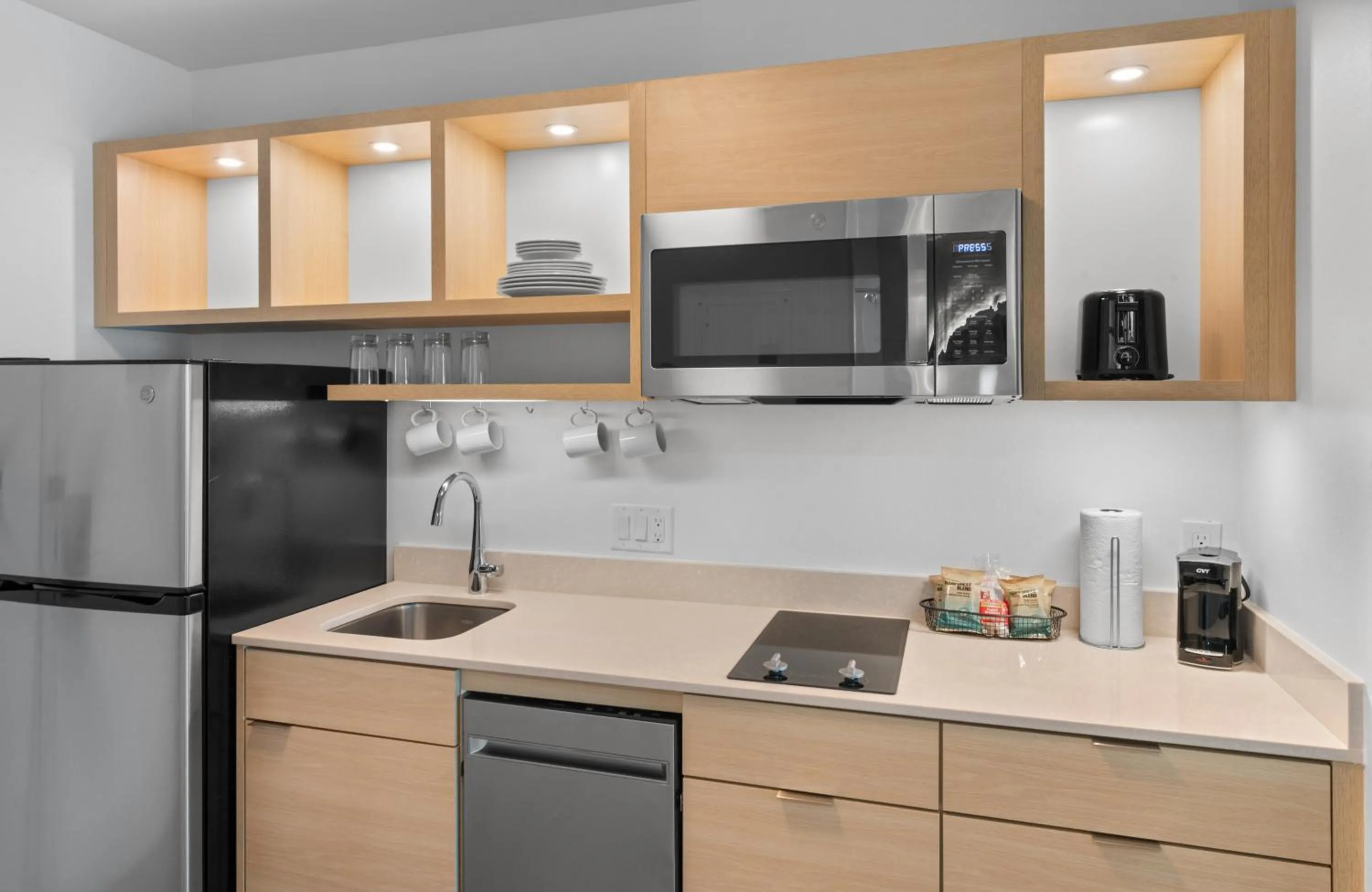 Coffee/tea facilities in TownePlace Suites Jacksonville Airport