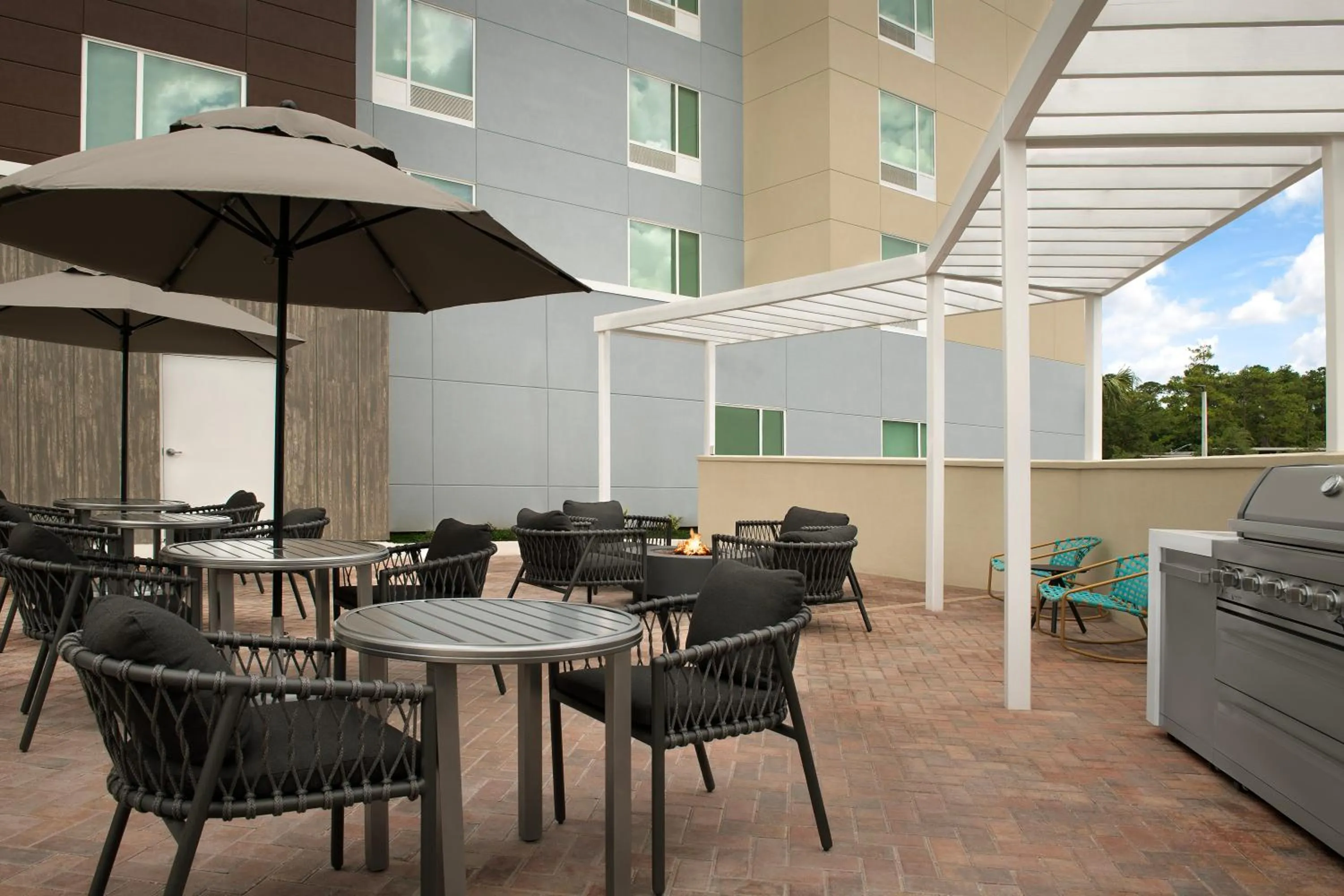 Patio in TownePlace Suites Jacksonville Airport