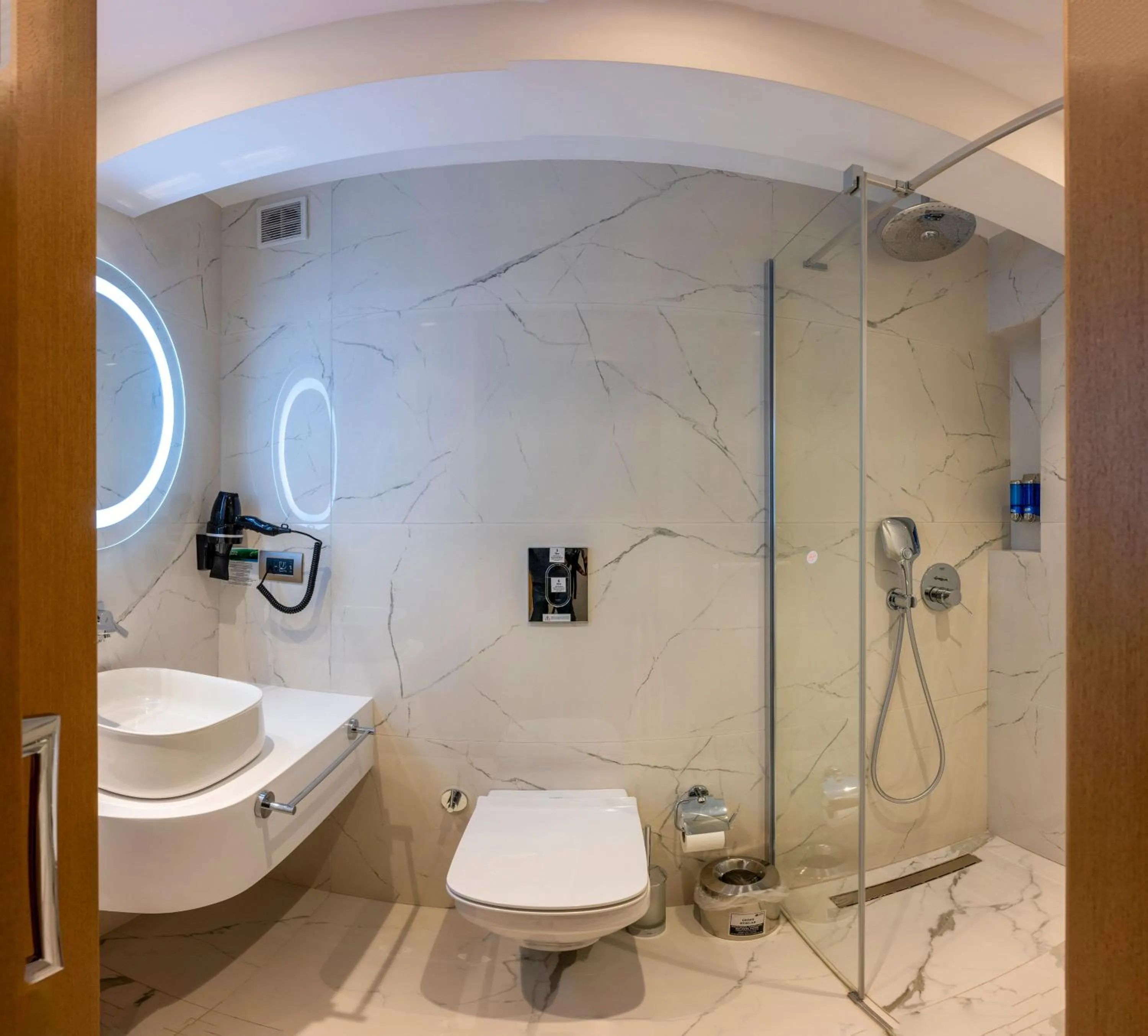 Shower in Baver Hotel