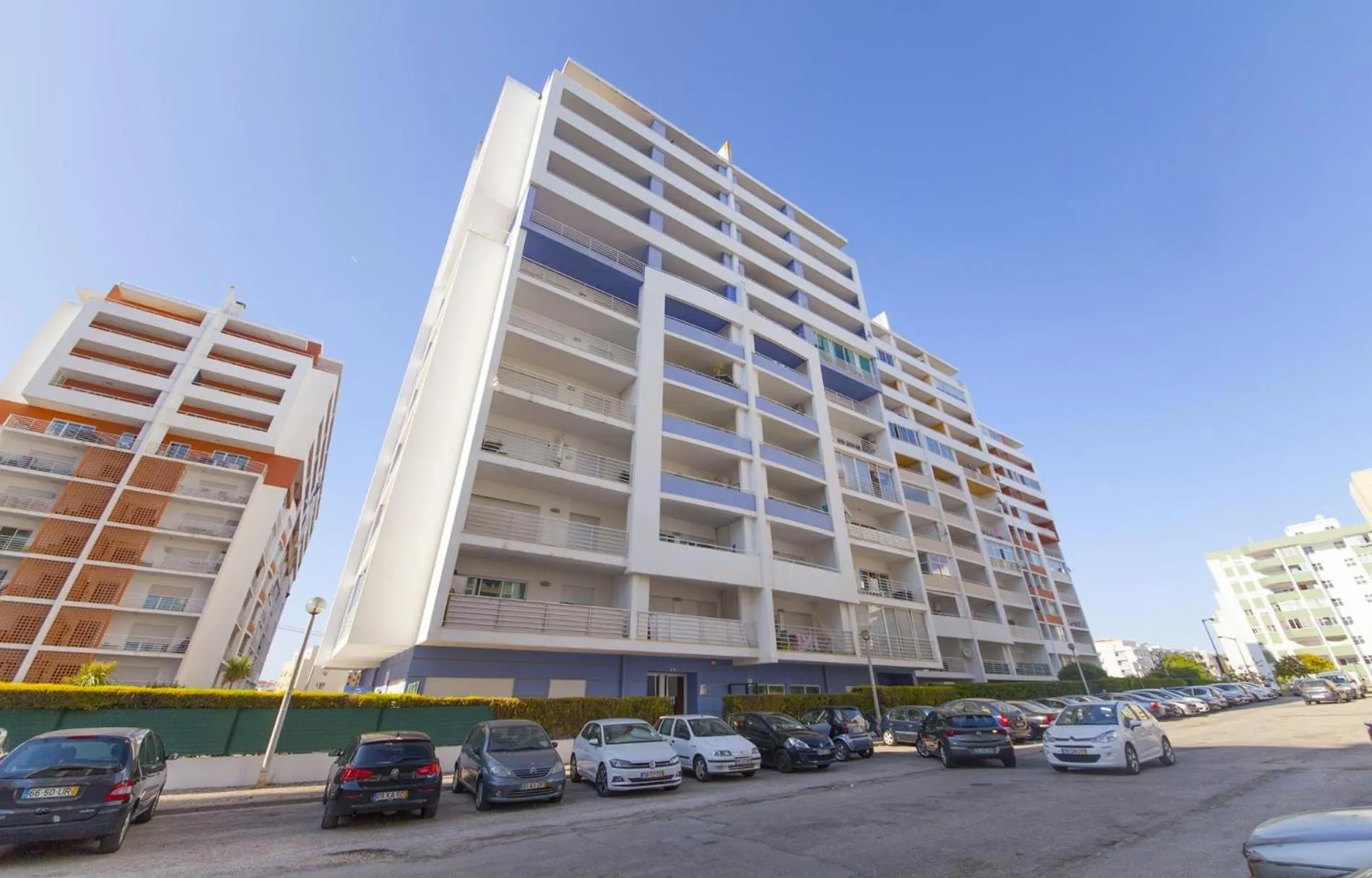 Floor plan in B44 - Alto do Quintao Central Apartment