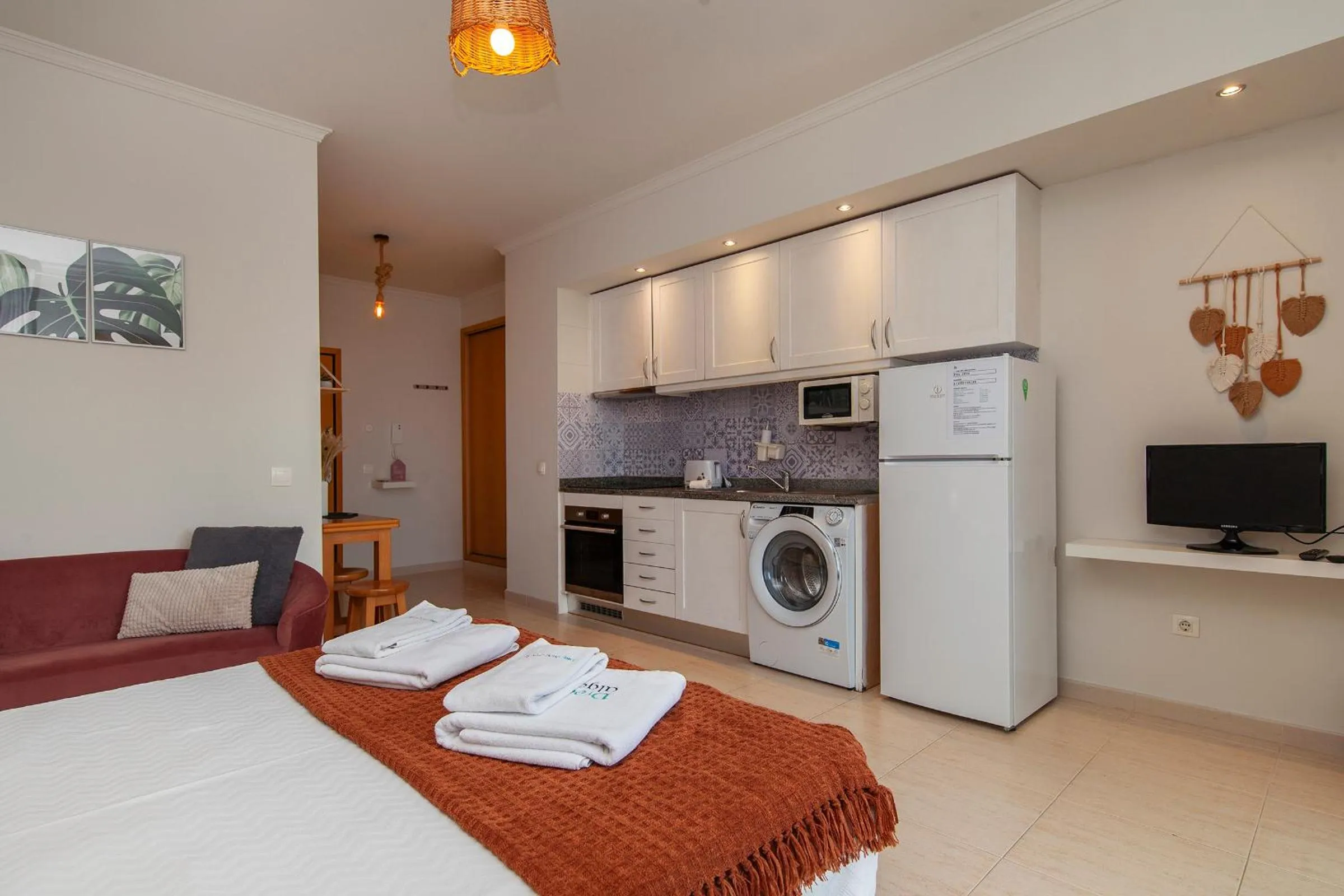 Bed in B44 - Alto do Quintao Central Apartment