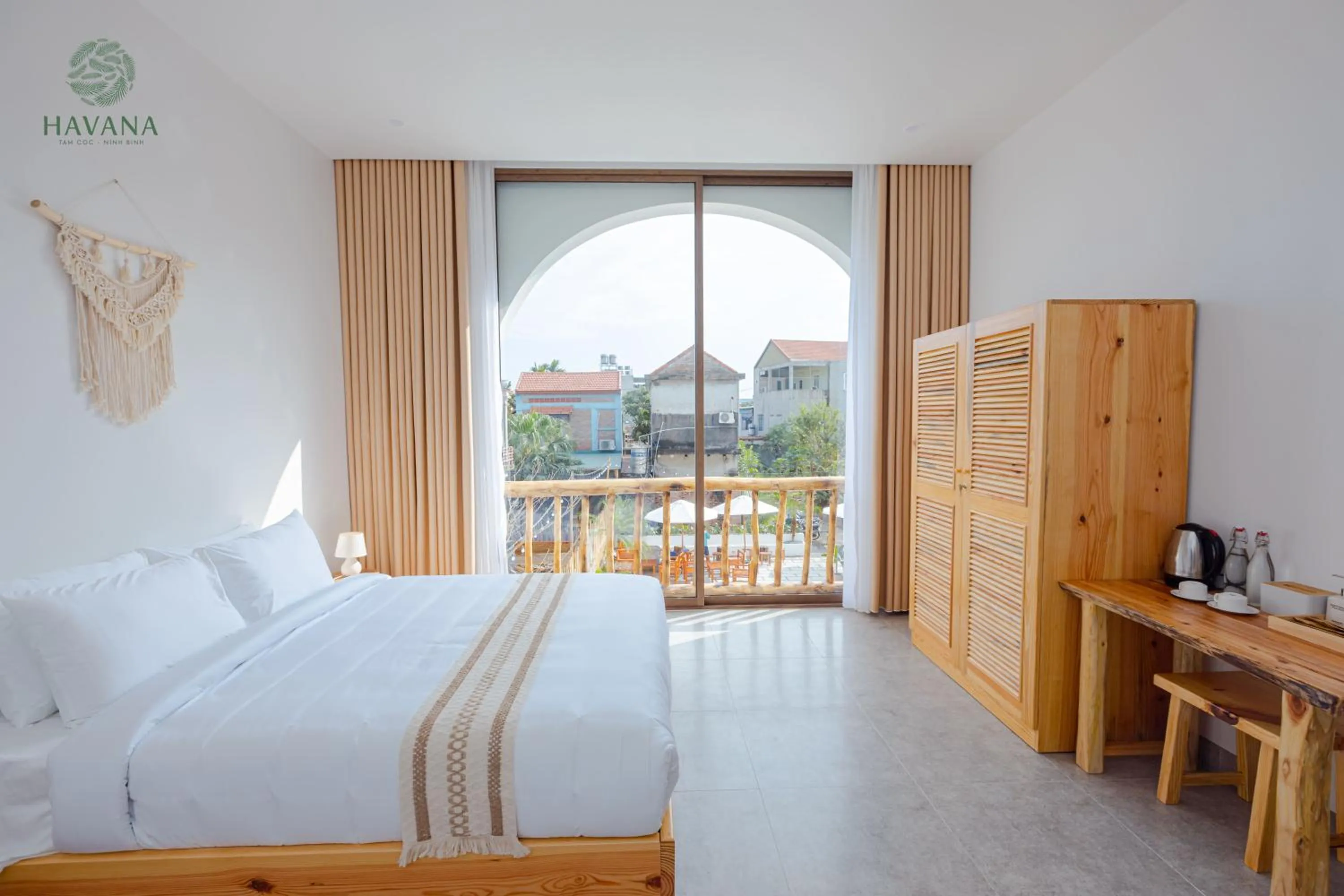 Bed in Havana Tam Coc Ninh Binh