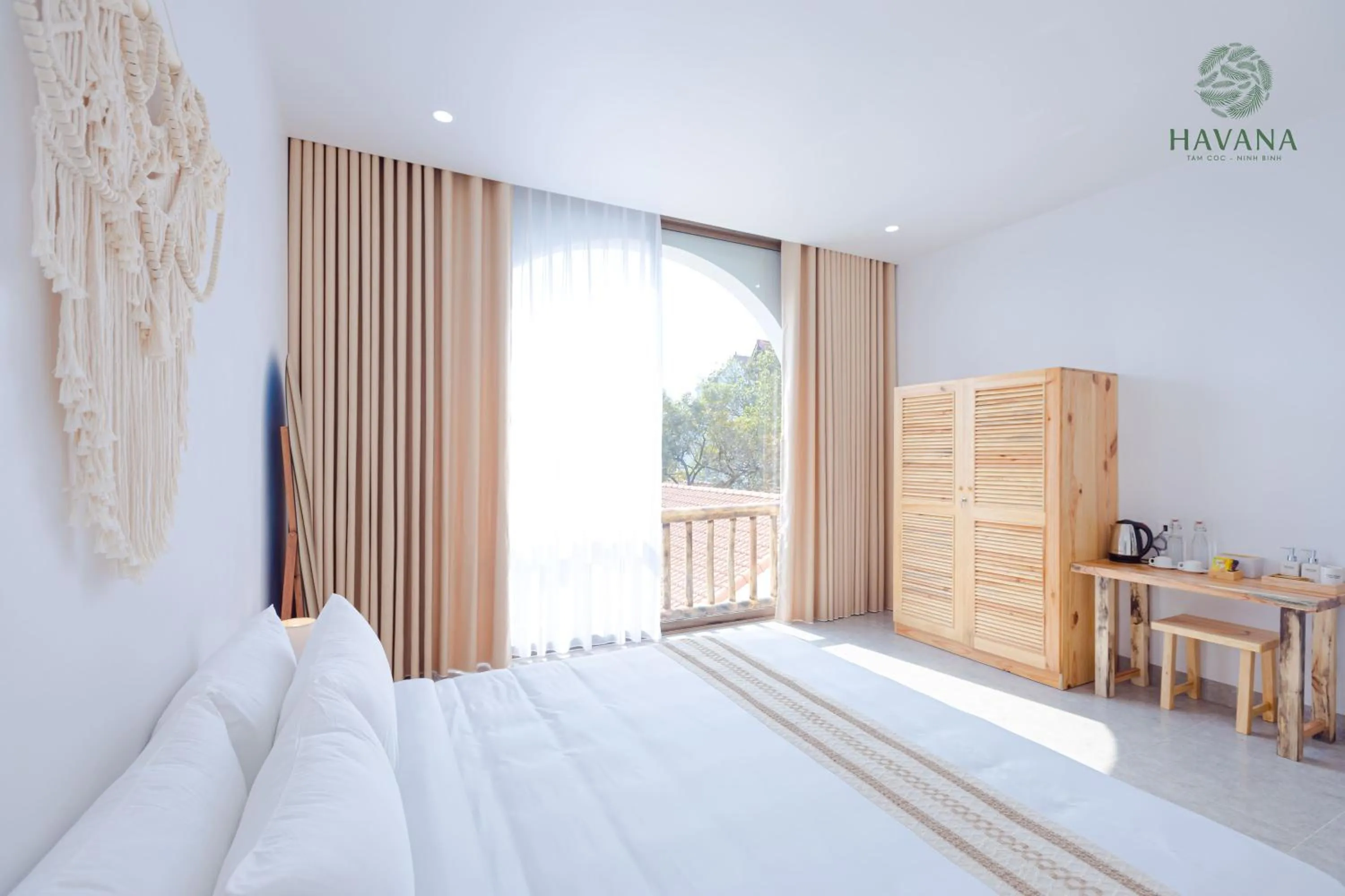 Bed in Havana Tam Coc Ninh Binh