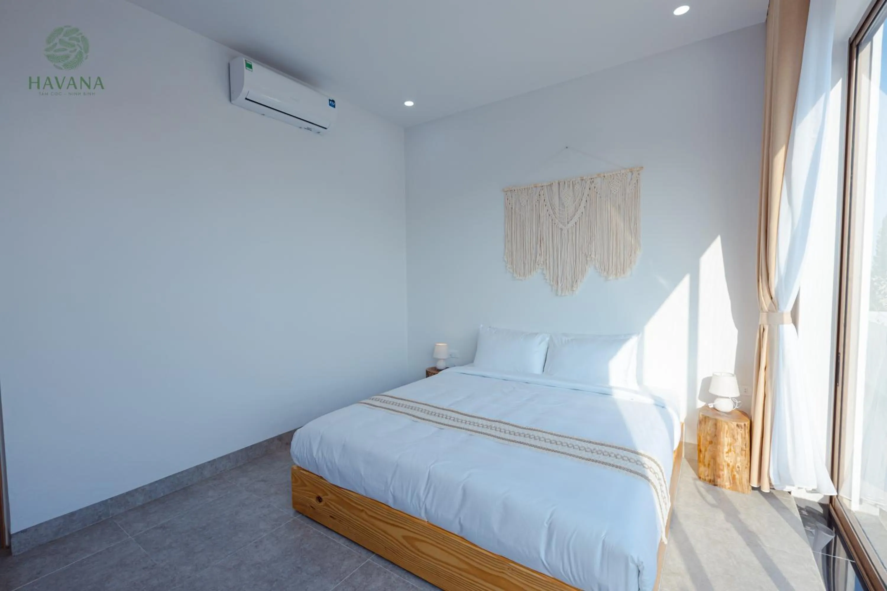 Bed in Havana Tam Coc Ninh Binh
