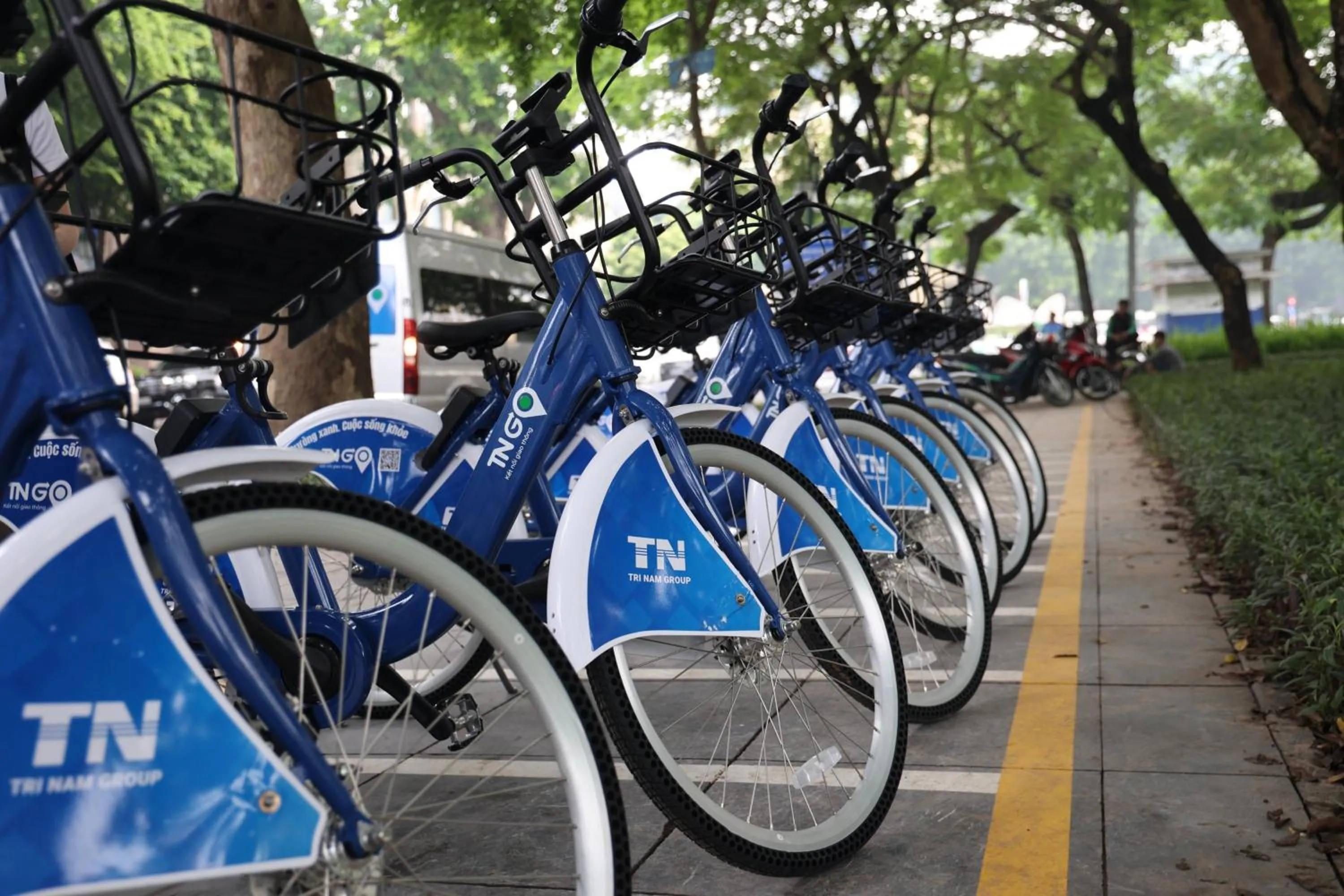 Cycling in Havana Tam Coc Ninh Binh
