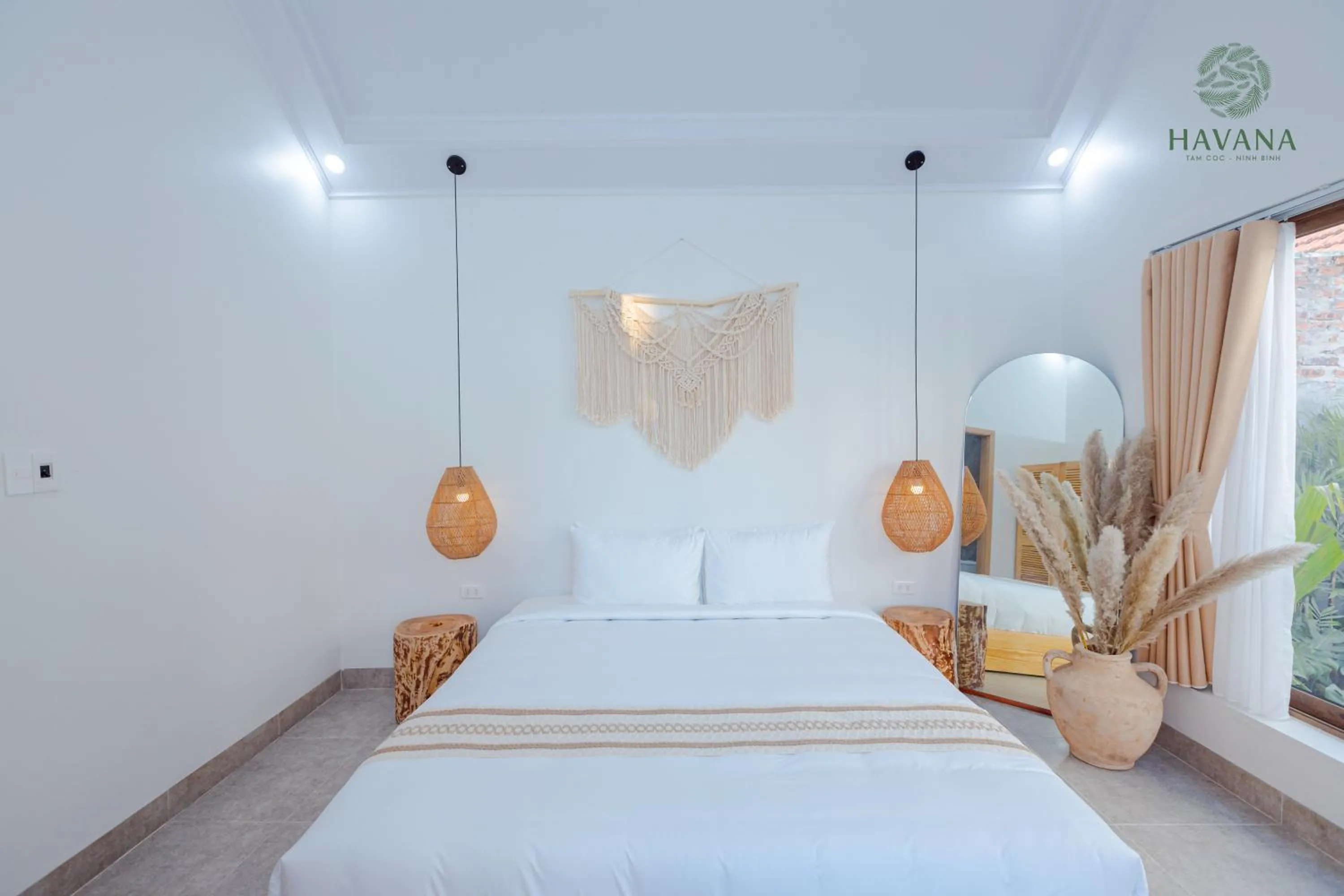 Bed in Havana Tam Coc Ninh Binh