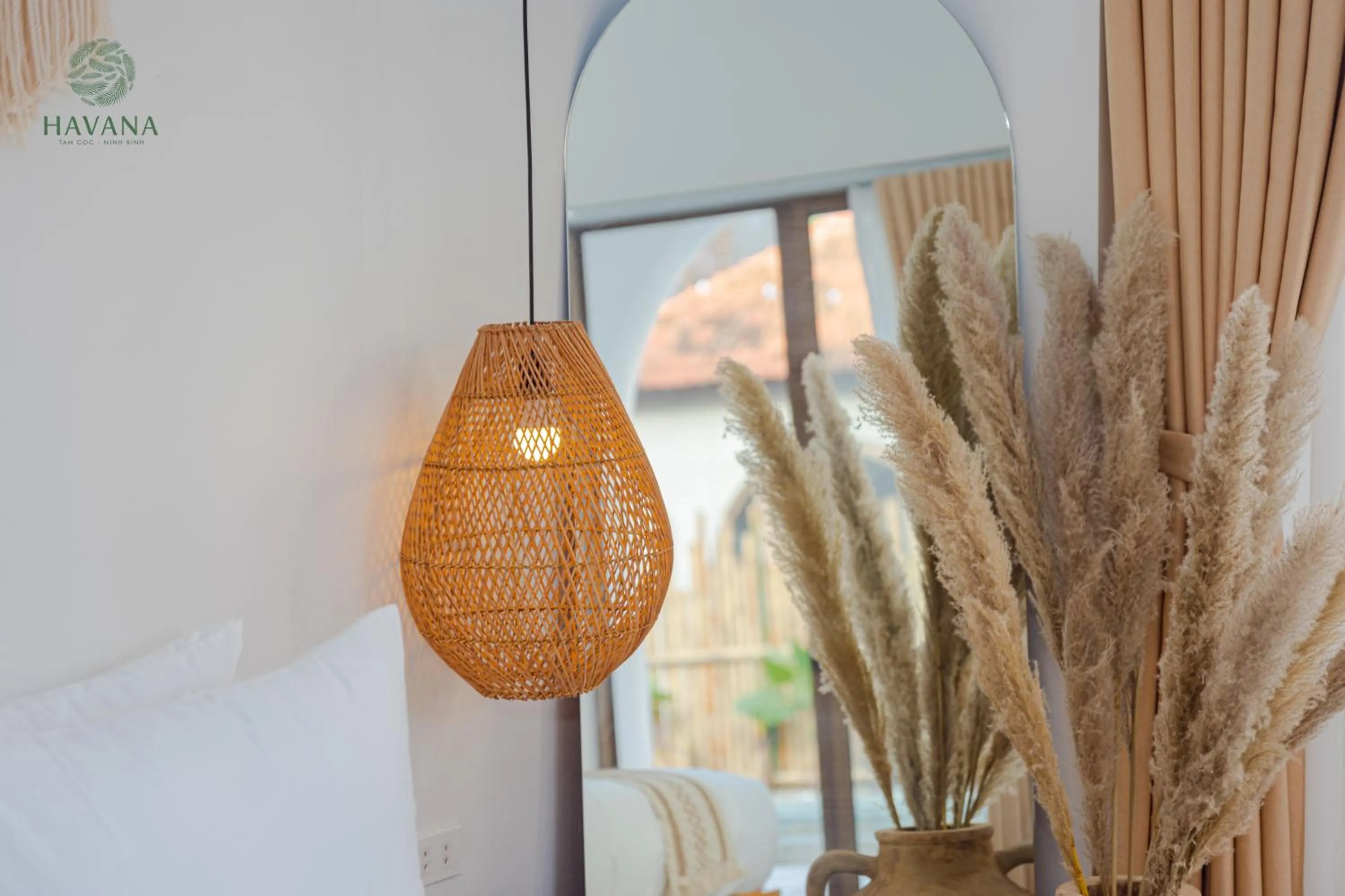 Bed in Havana Tam Coc Ninh Binh