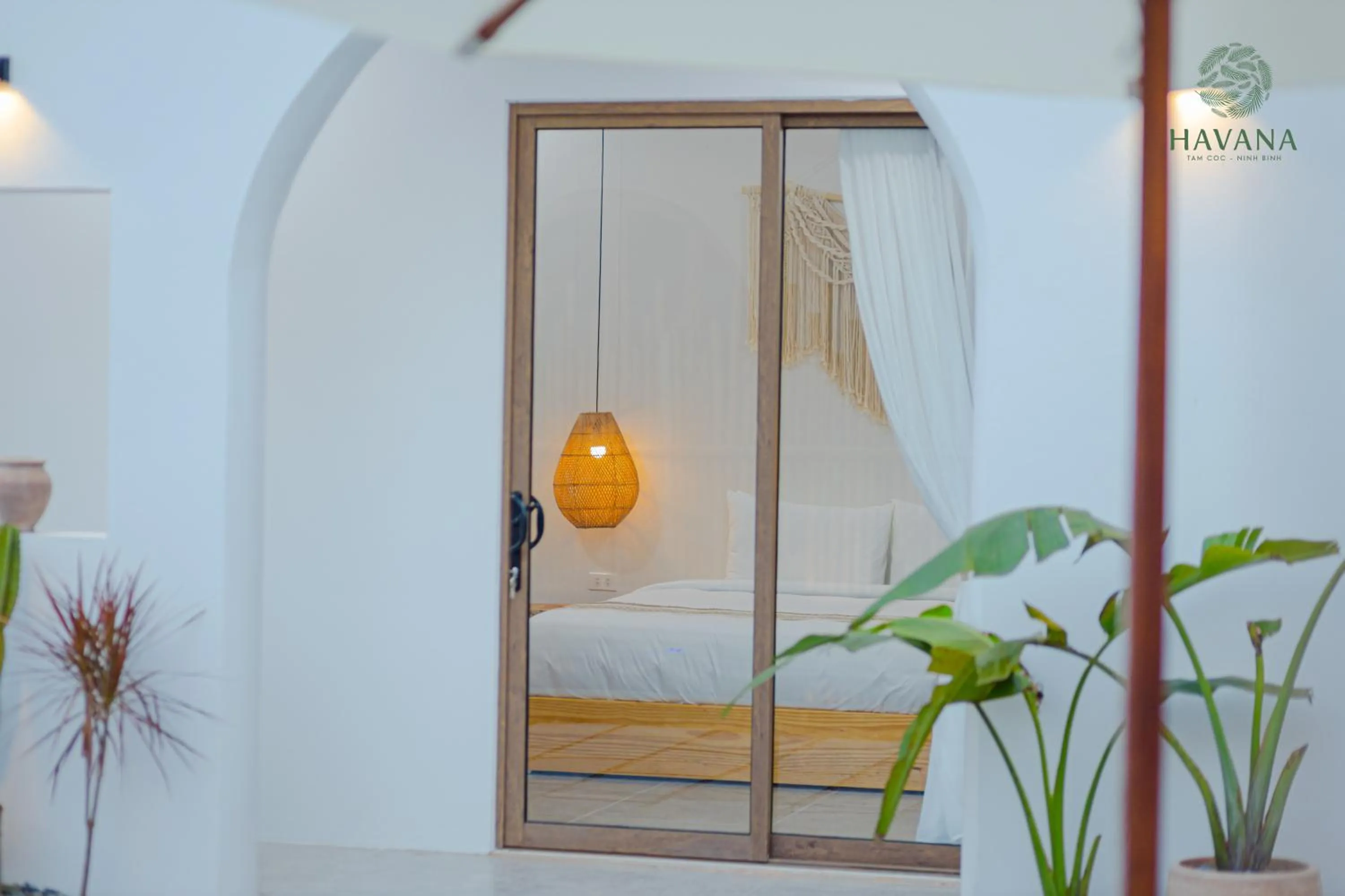 Bed in Havana Tam Coc Ninh Binh