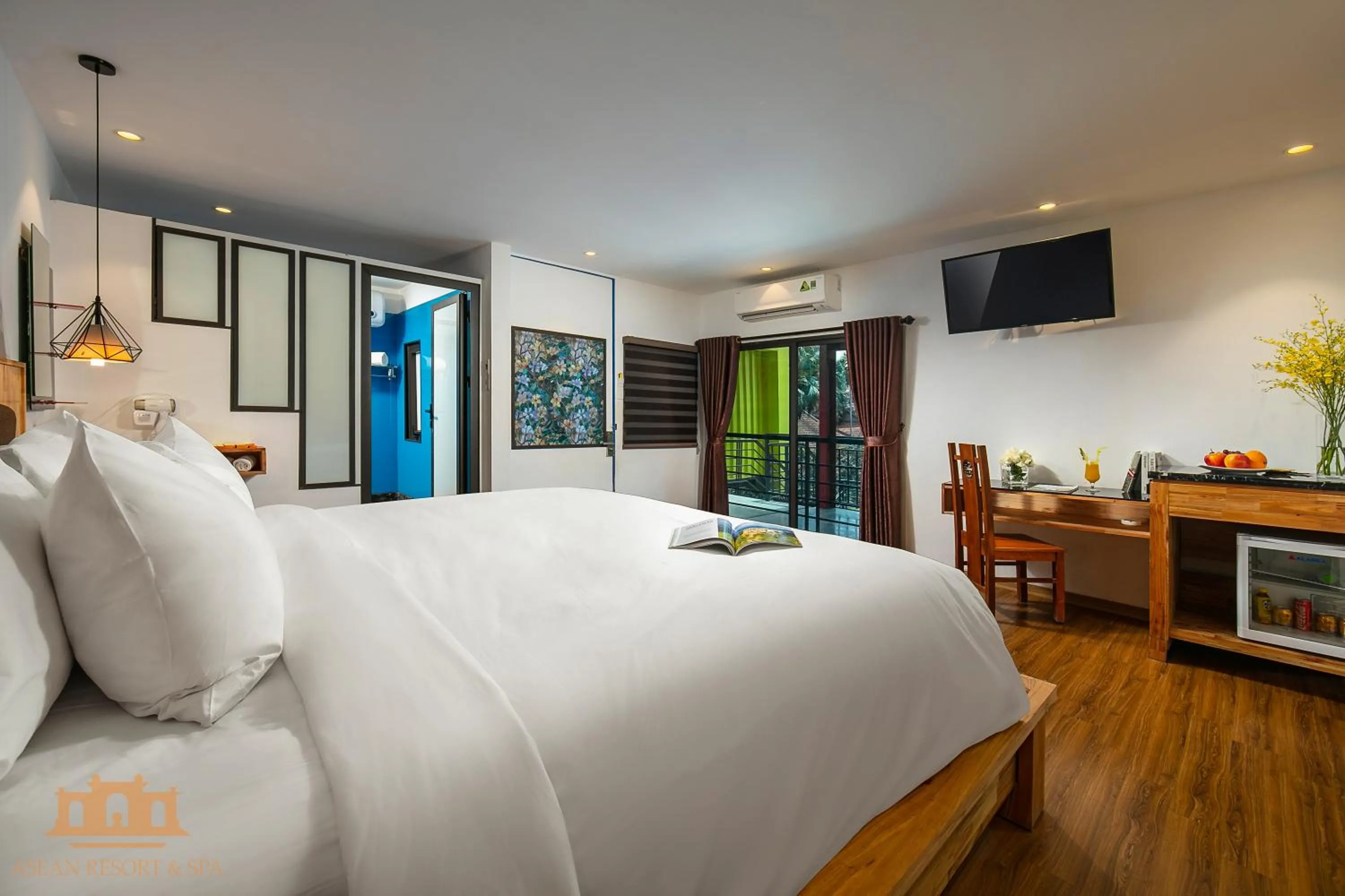 Communal lounge/ TV room, Bed in Asean Resort - Shiki Onsen & Spa