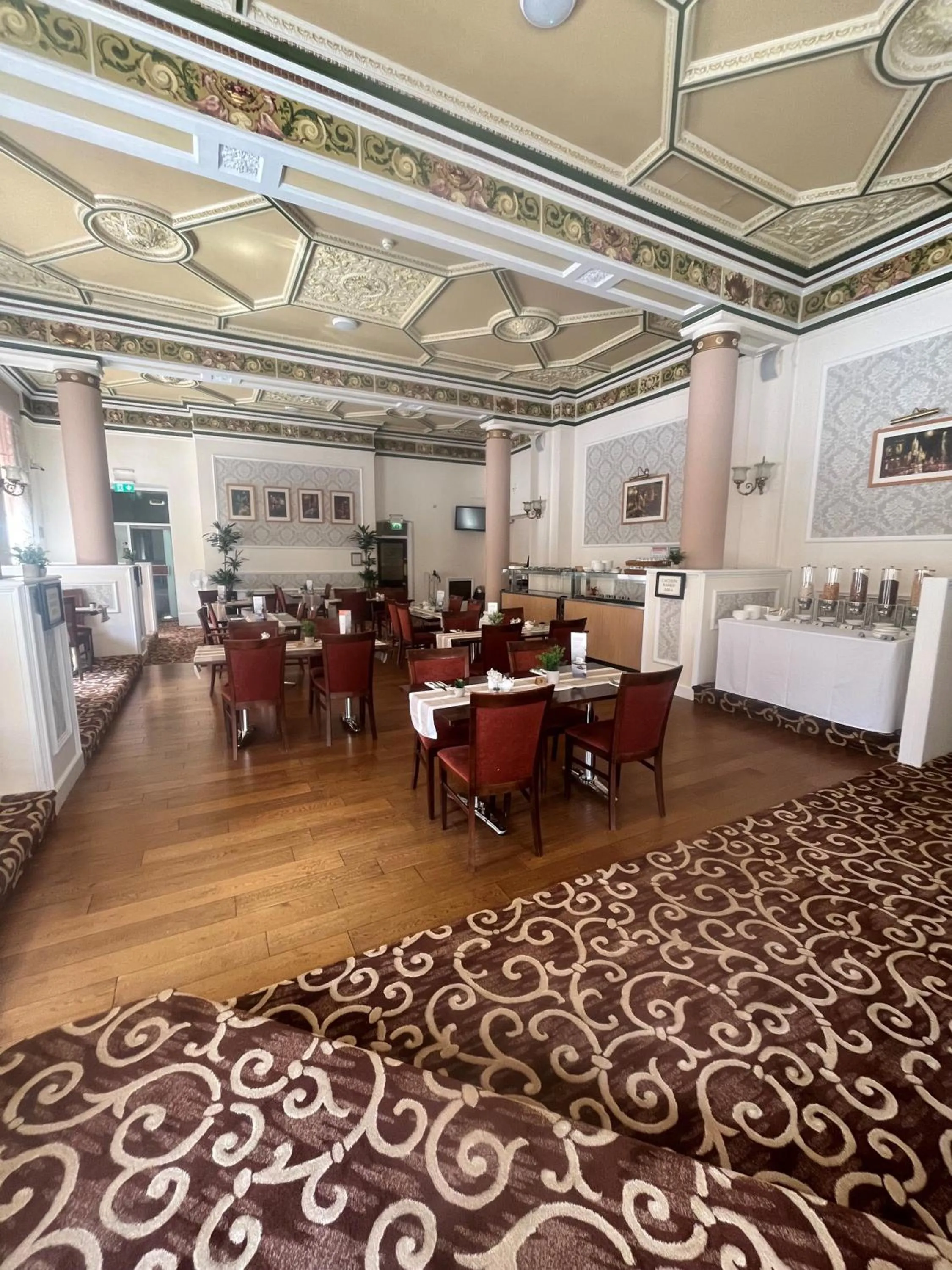 Restaurant/places to eat in The Midland Hotel