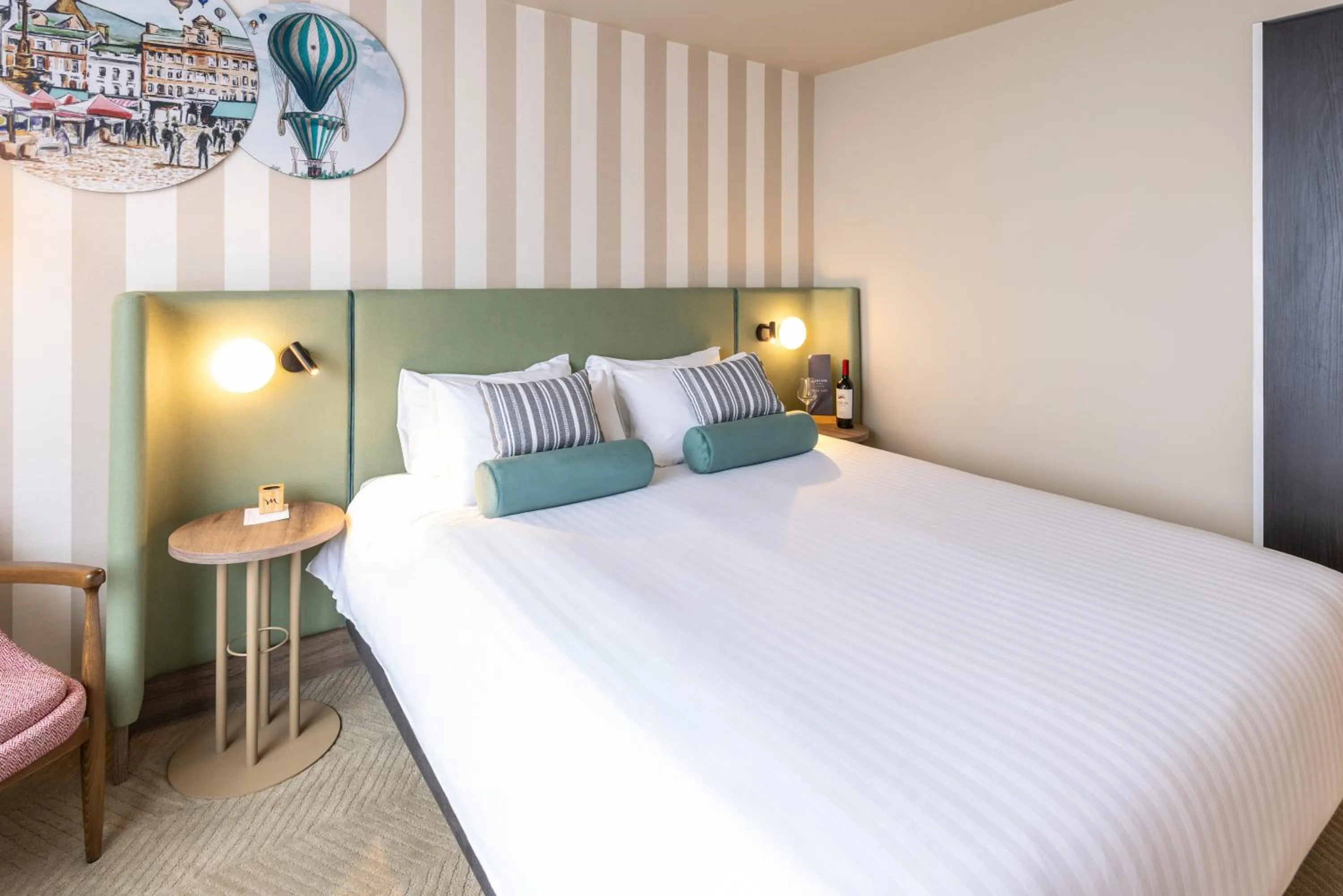 Bedroom, Bed in Mercure Northampton