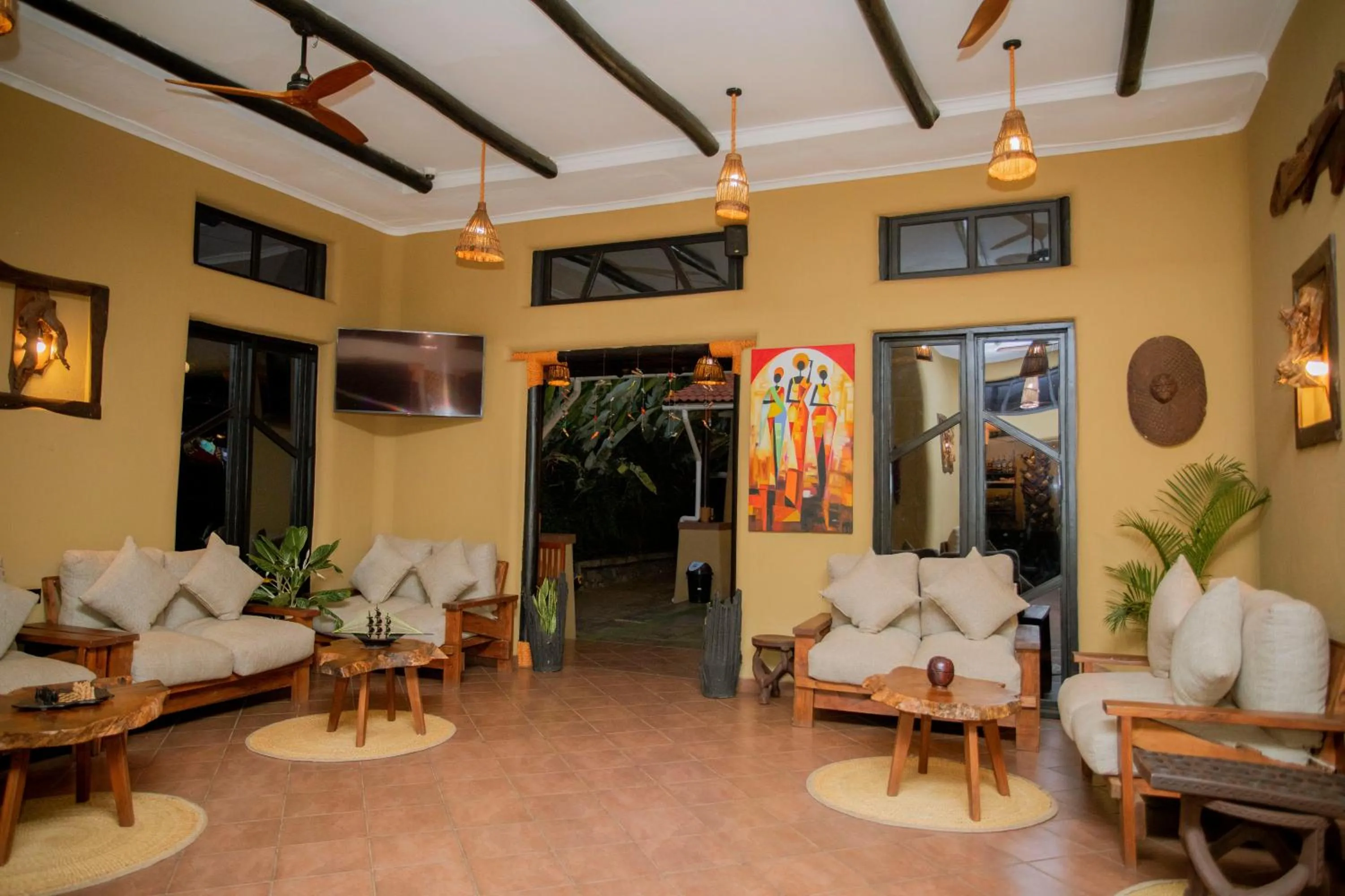 TV and multimedia in The Maridadi Hotel