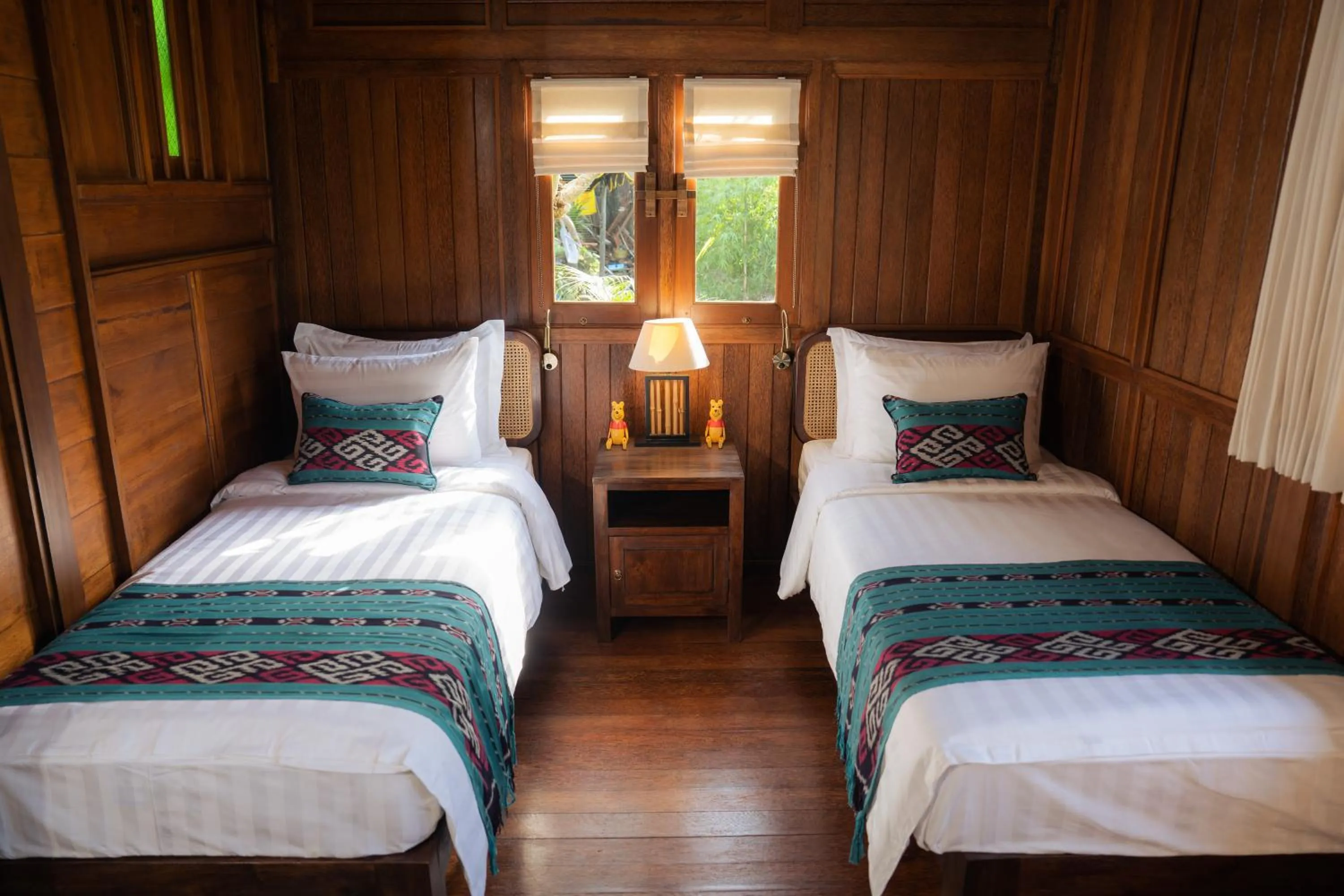 Photo of the whole room, Bed in Kayu Village