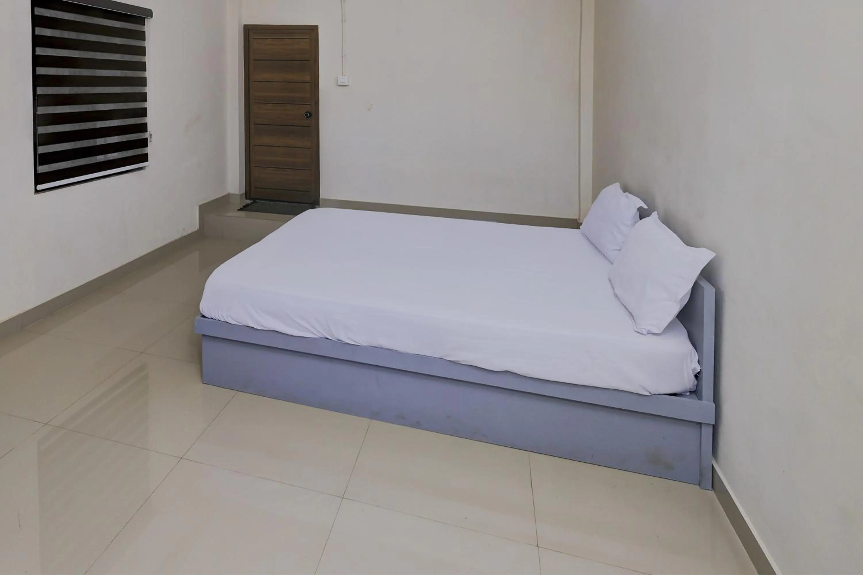 Bedroom in Hotel O A One Residency